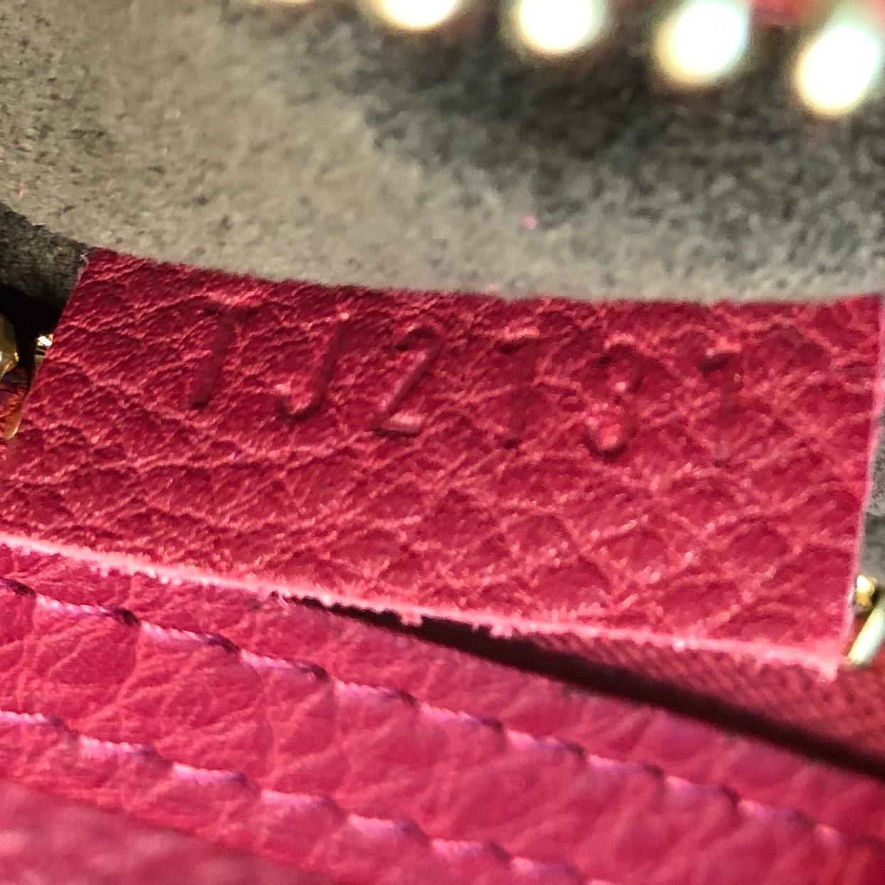 Louis Vuitton Cirrus Handbag Mahina Leather PM 2