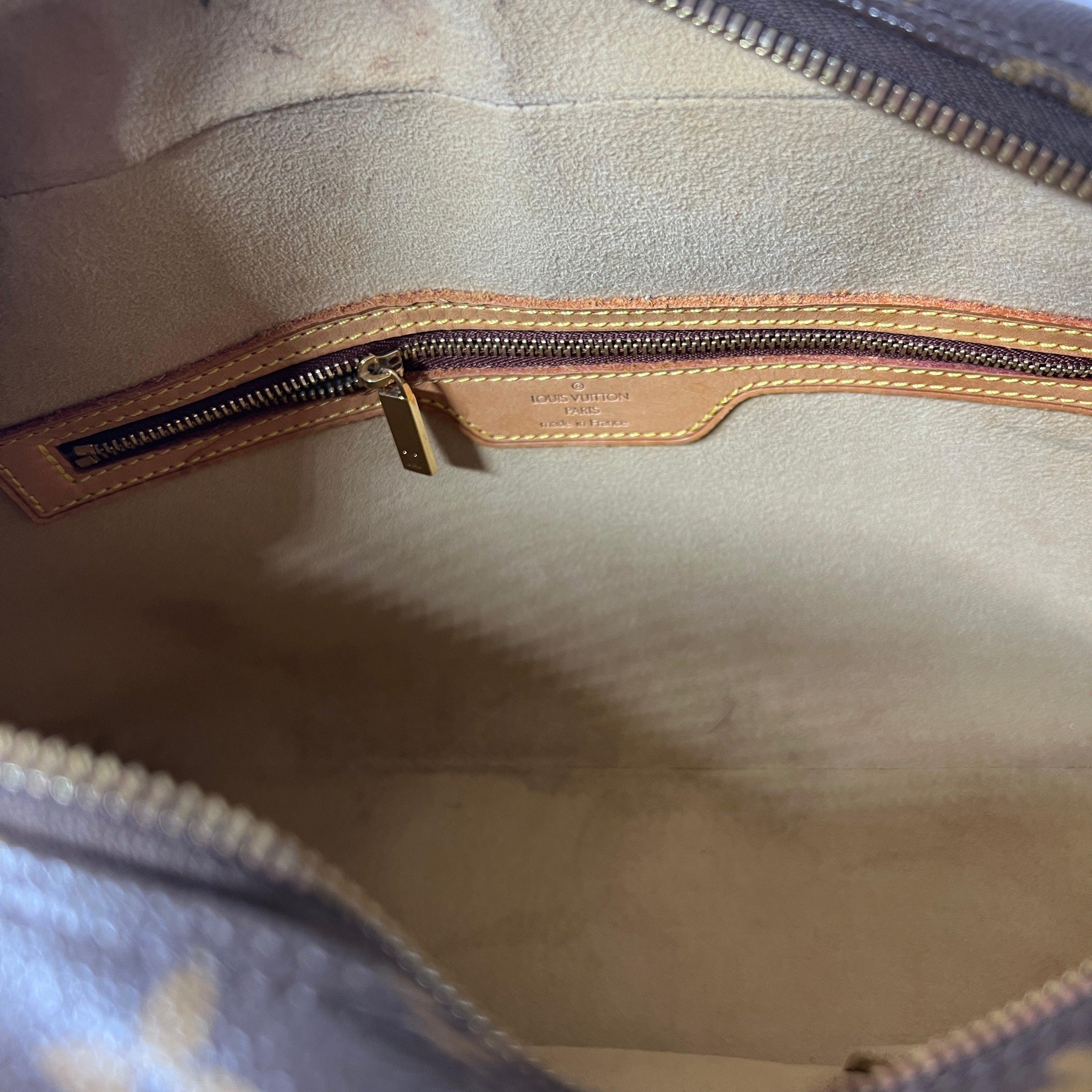 Louis Vuitton Cité MM Shoulder Bag Monogram Canvas Brown 2002 en vente 2