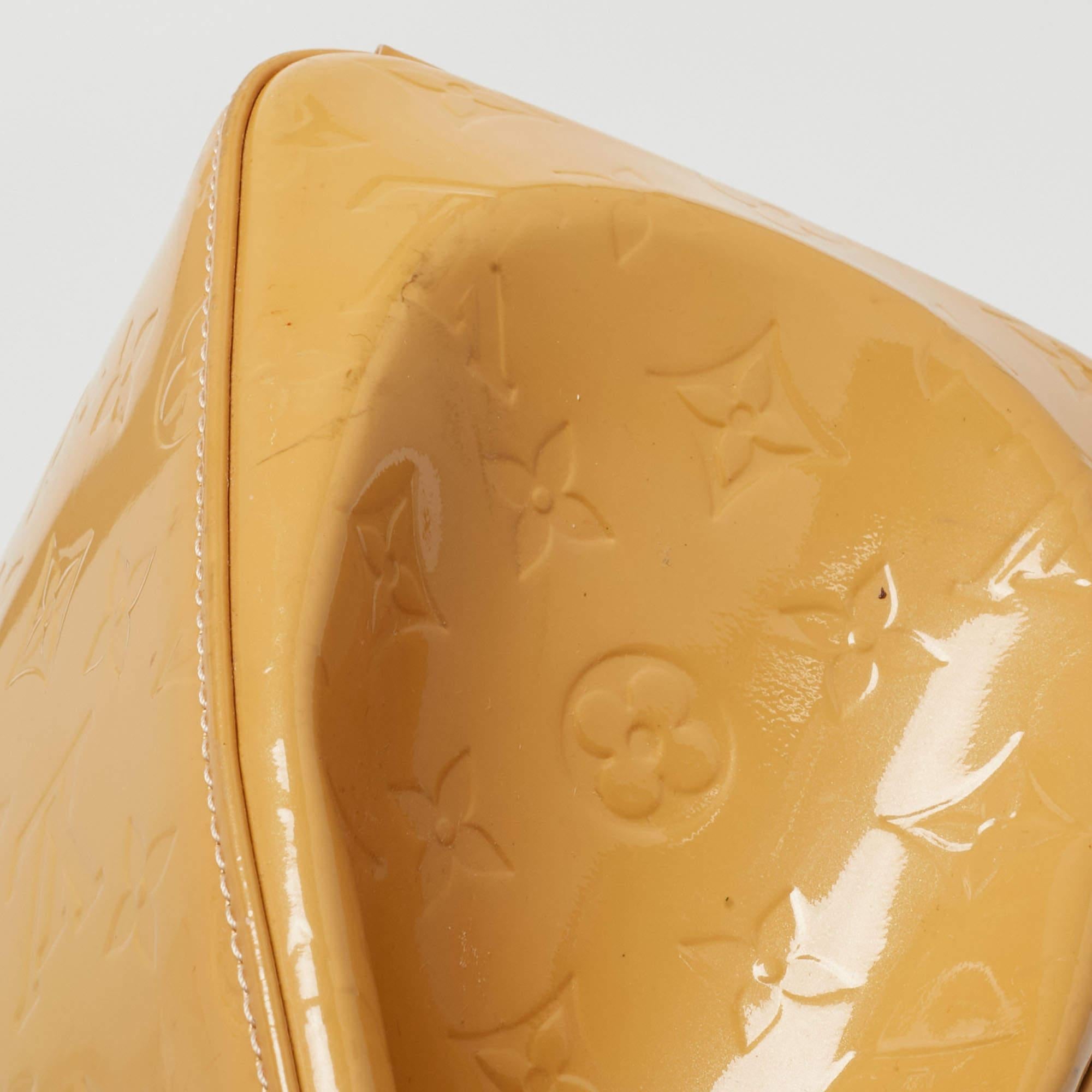Louis Vuitton Citrine Monogram Vernis Brea MM Bag In Good Condition In Dubai, Al Qouz 2