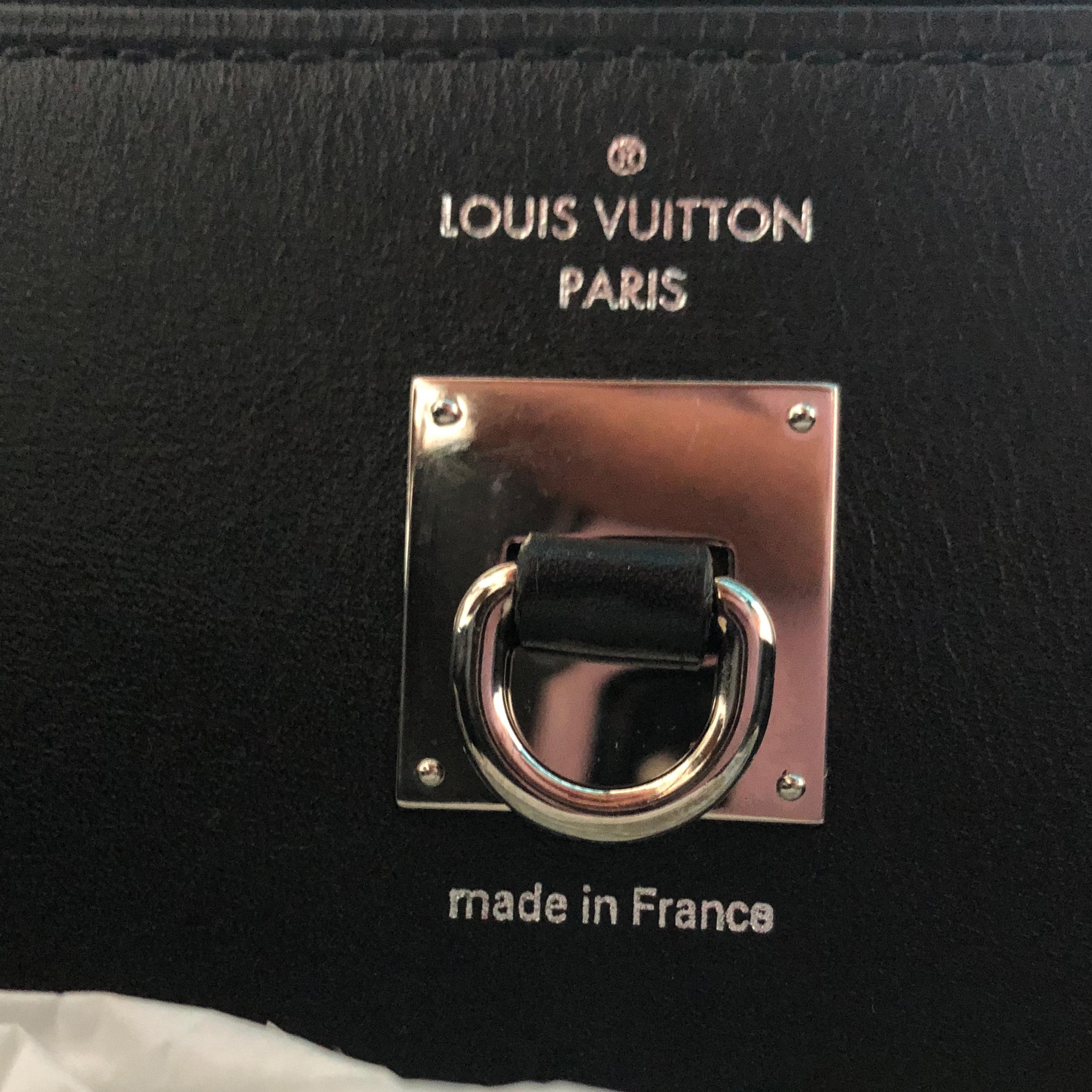 Prototype de sac cabas City Steamer MM World Tour de Louis Vuitton, F/W 2016  7