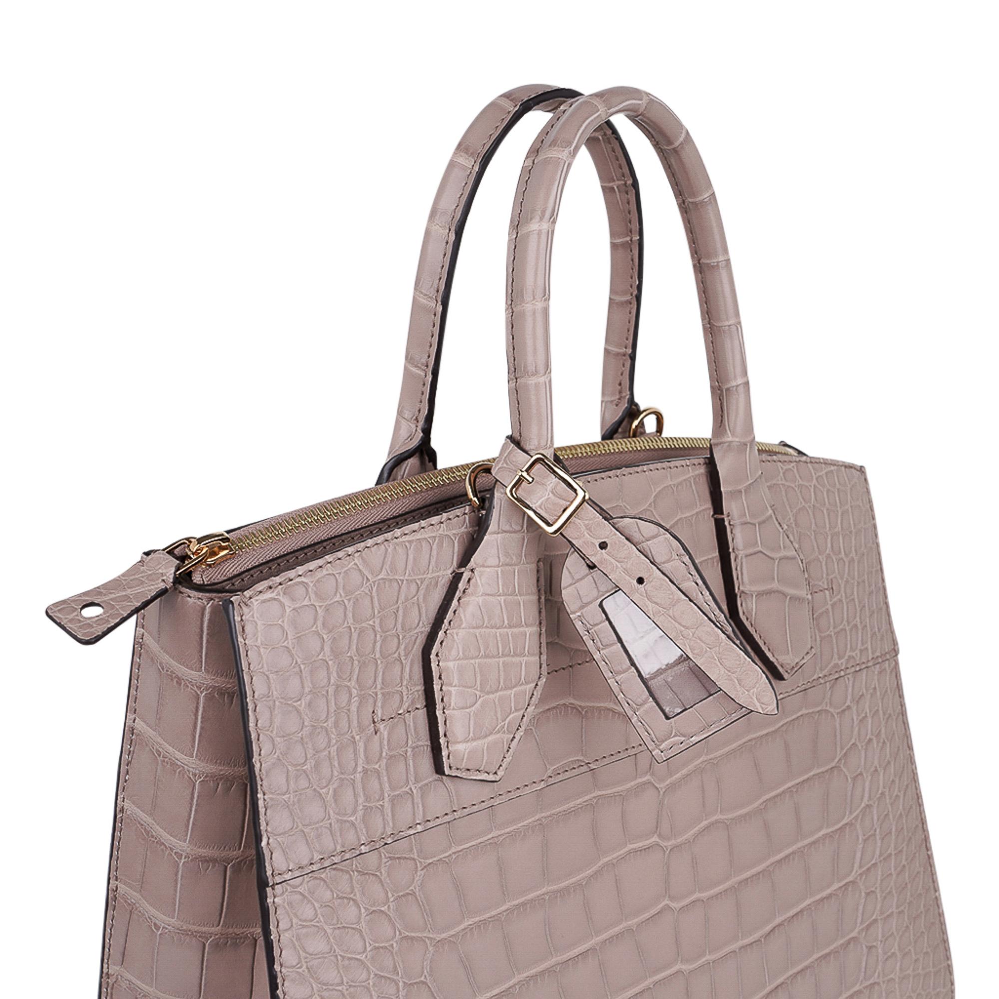 Louis Vuitton City Steamer Bag Taupe Mattes Krokodil Limitierte Auflage  (Braun) im Angebot