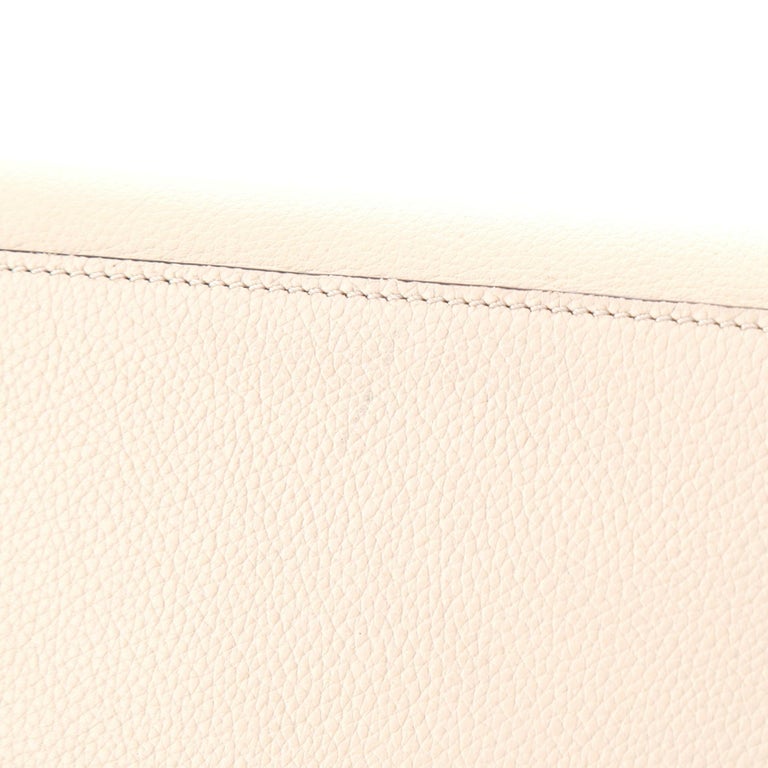 Women's or Men's Louis Vuitton City Steamer Handbag Leather MM For Sale