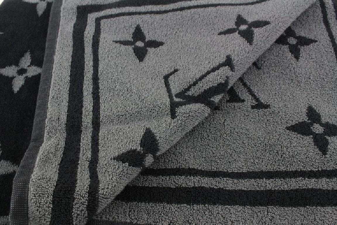 Louis Vuitton Classic Black Monogram Eclipse Beach Towel 914lv53 3