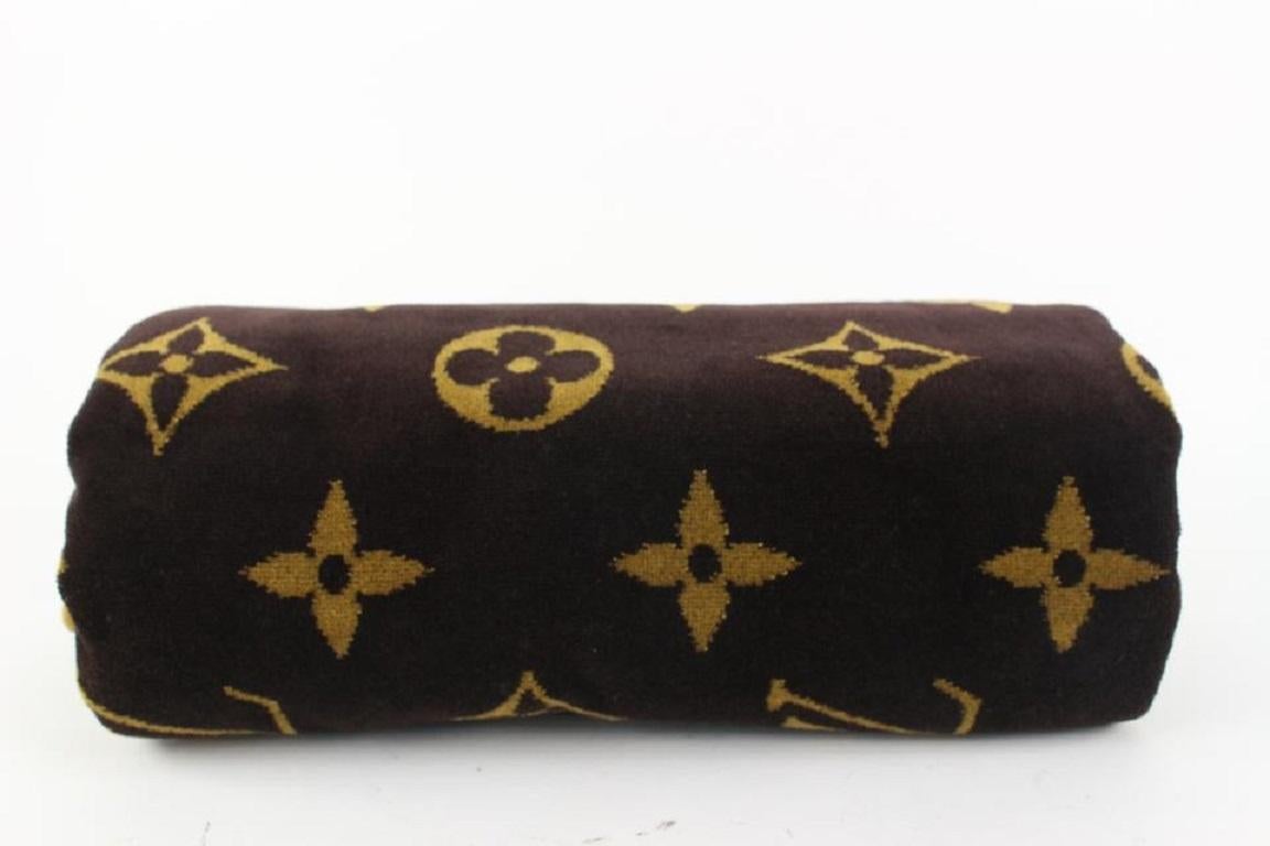 Louis Vuitton Classic Brown Monogram Beach Towel 99lv87 In New Condition In Dix hills, NY
