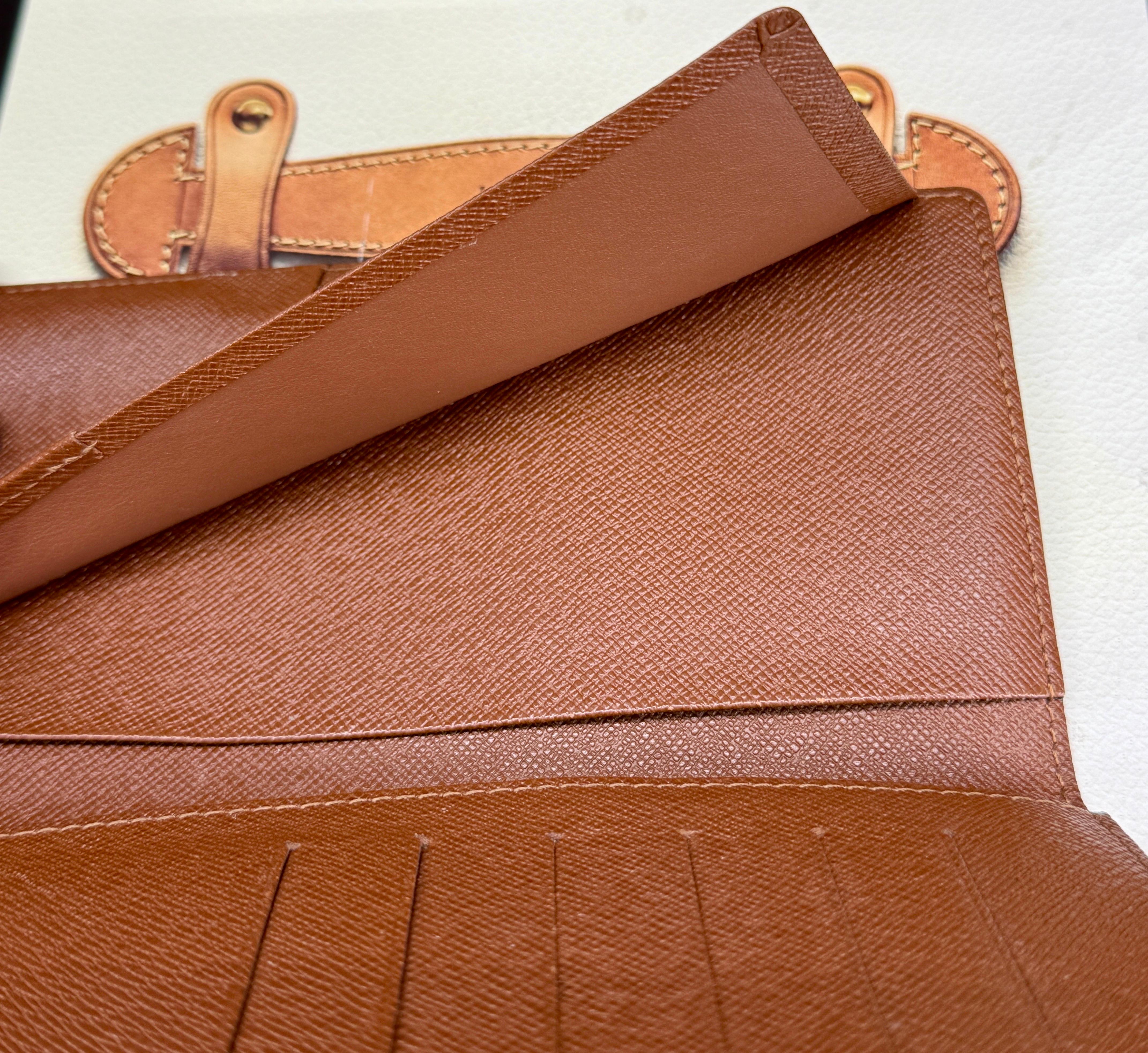 Louis Vuitton Classic Monogram Canvas Geldbörse im Angebot 7