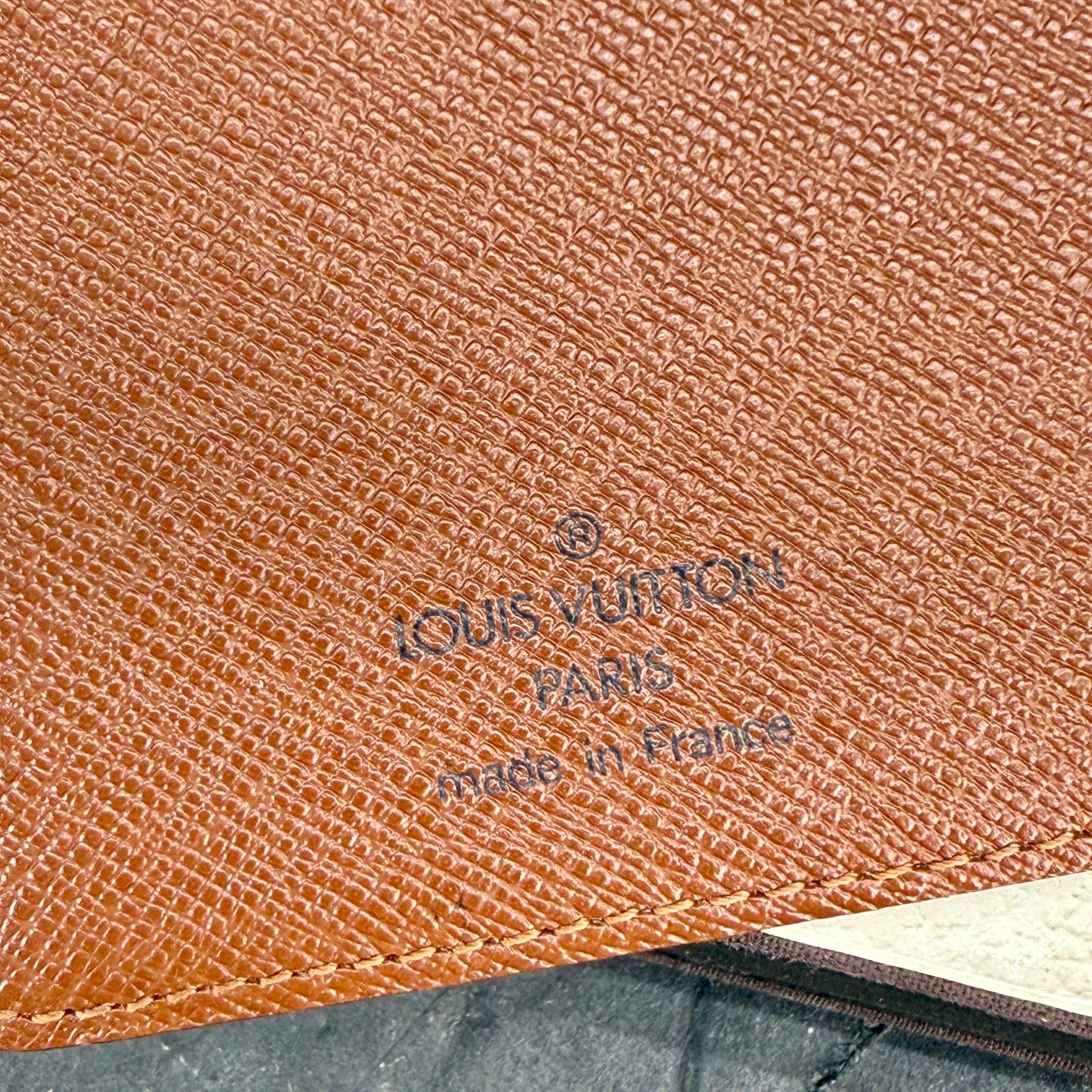 Louis Vuitton Classic Monogram Canvas Geldbörse im Angebot 2