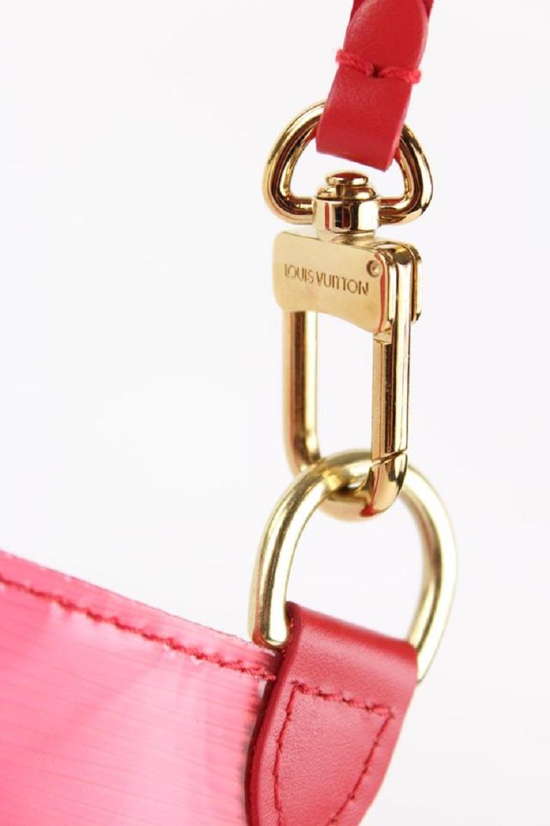 Louis Vuitton - Pochette, bracelet et accessoires de pochette translucide en épi rouge transparent 3LVS en vente 5