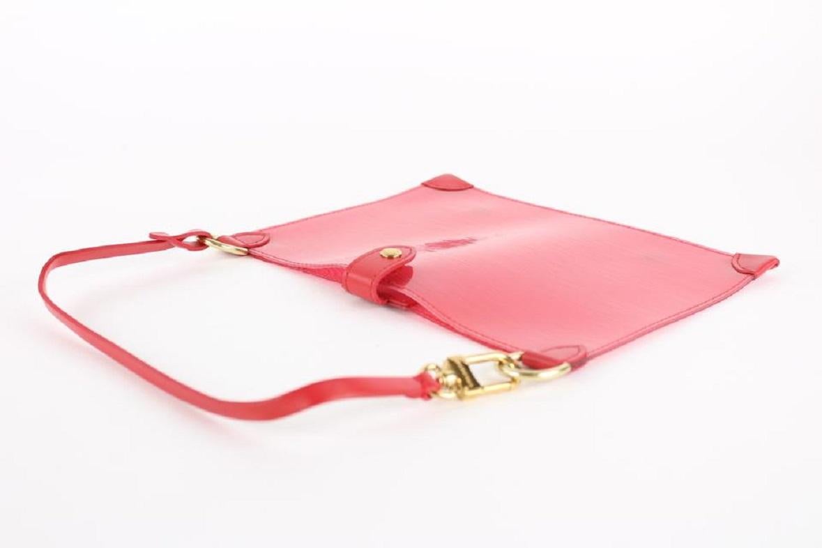 Louis Vuitton Clear Red Epi Plage Translucent Pochette Accessories Wristlet 3LVS In Good Condition For Sale In Dix hills, NY