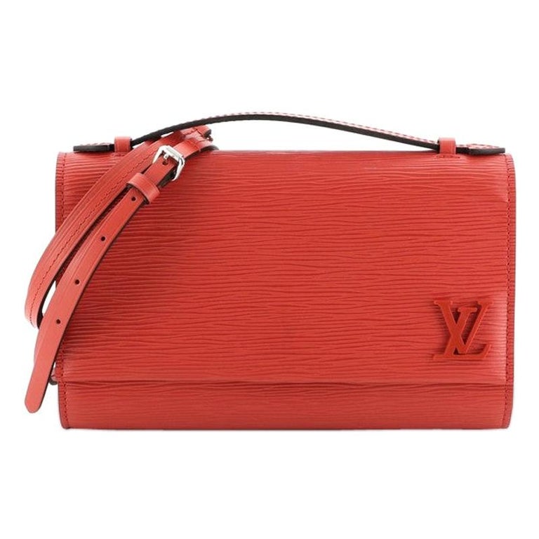LV Clery Epi Leather Pre-Owned 211862/26