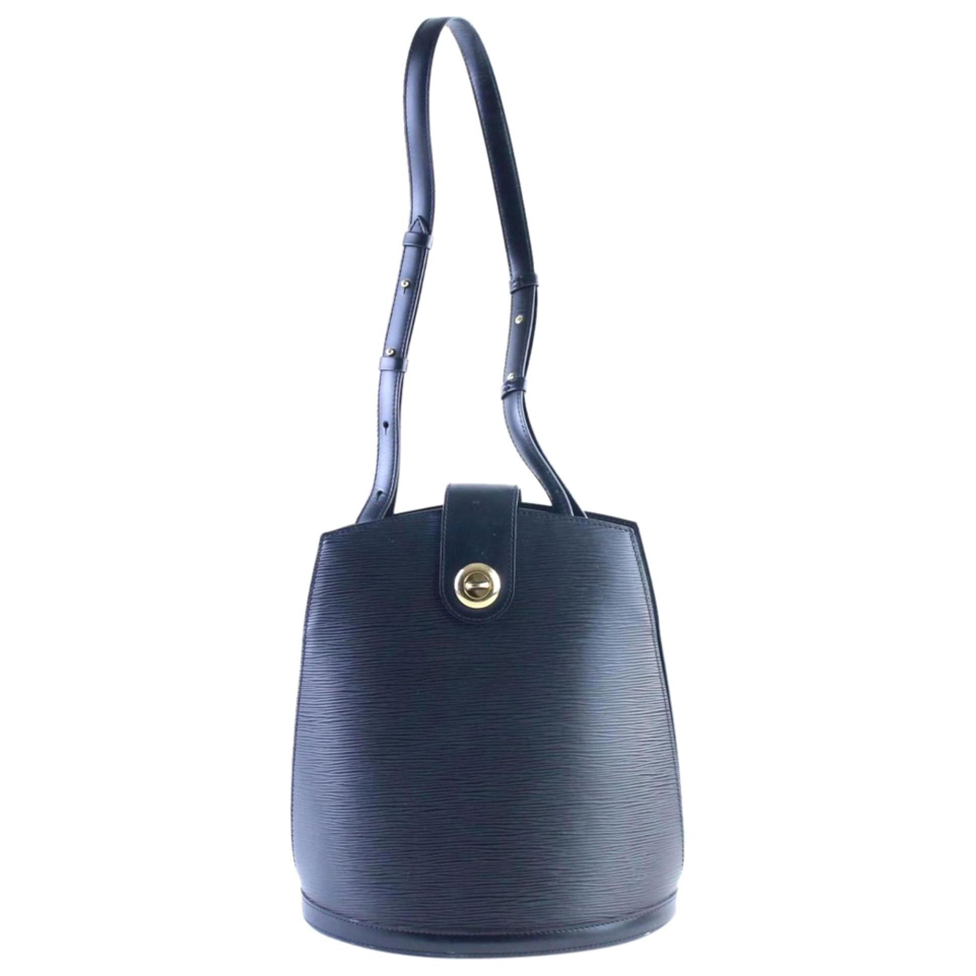 Louis Vuitton Cluny 14lr0413 Black Leather Shoulder Bag For Sale