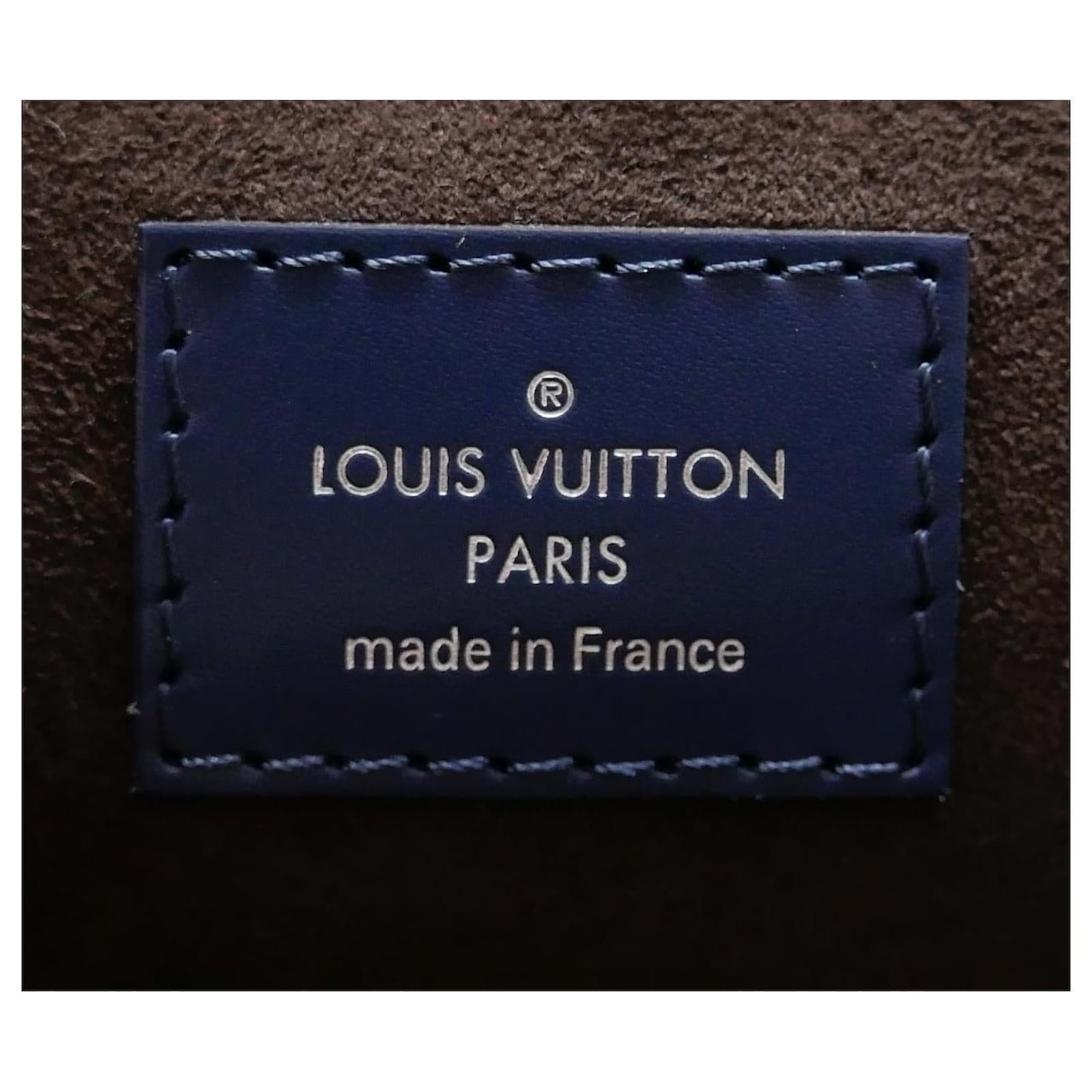 Louis Vuitton Cluny BB Navy Epi Leather Bag For Sale 5