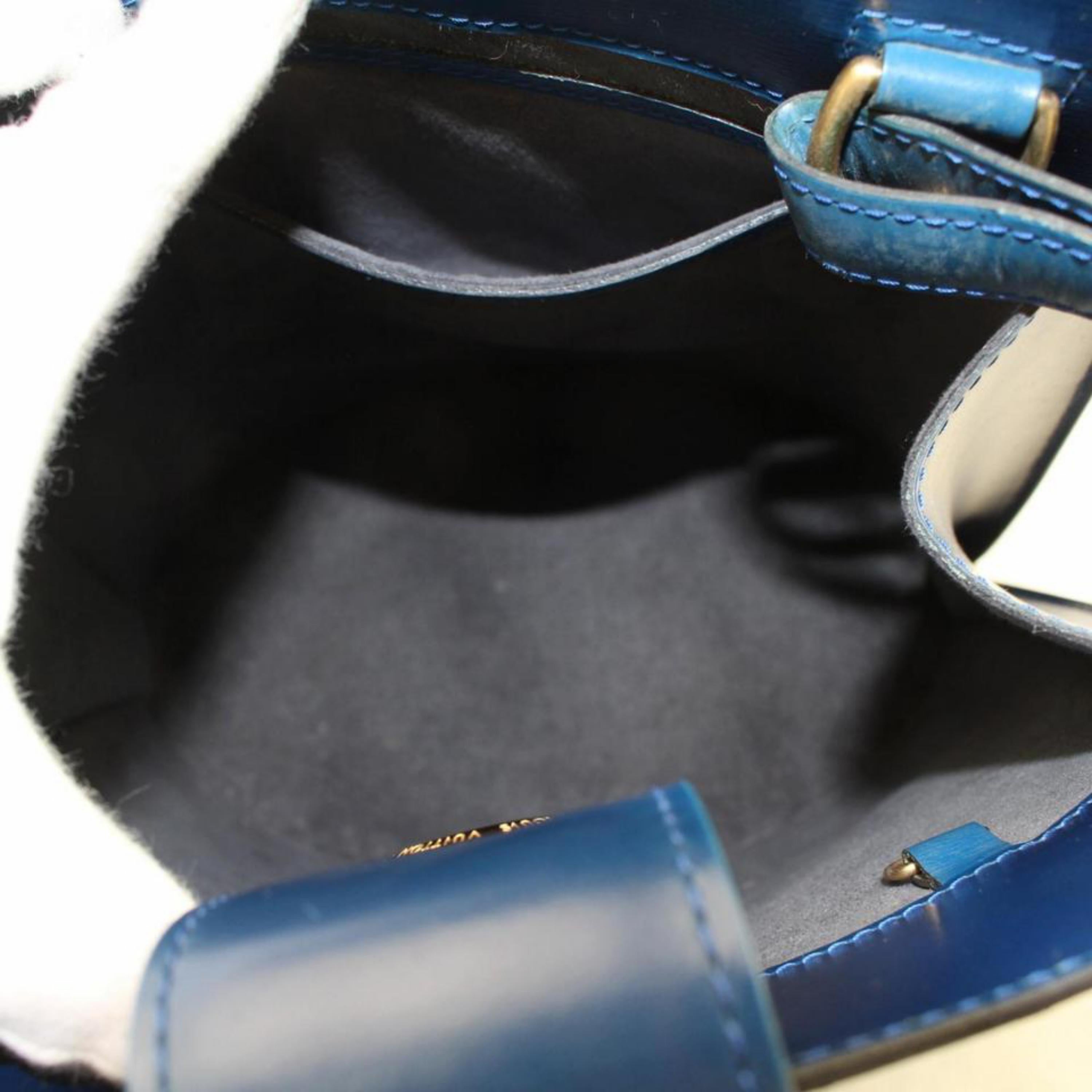 Louis Vuitton Cluny Epi 865824 Blue Leather Shoulder Bag For Sale 1