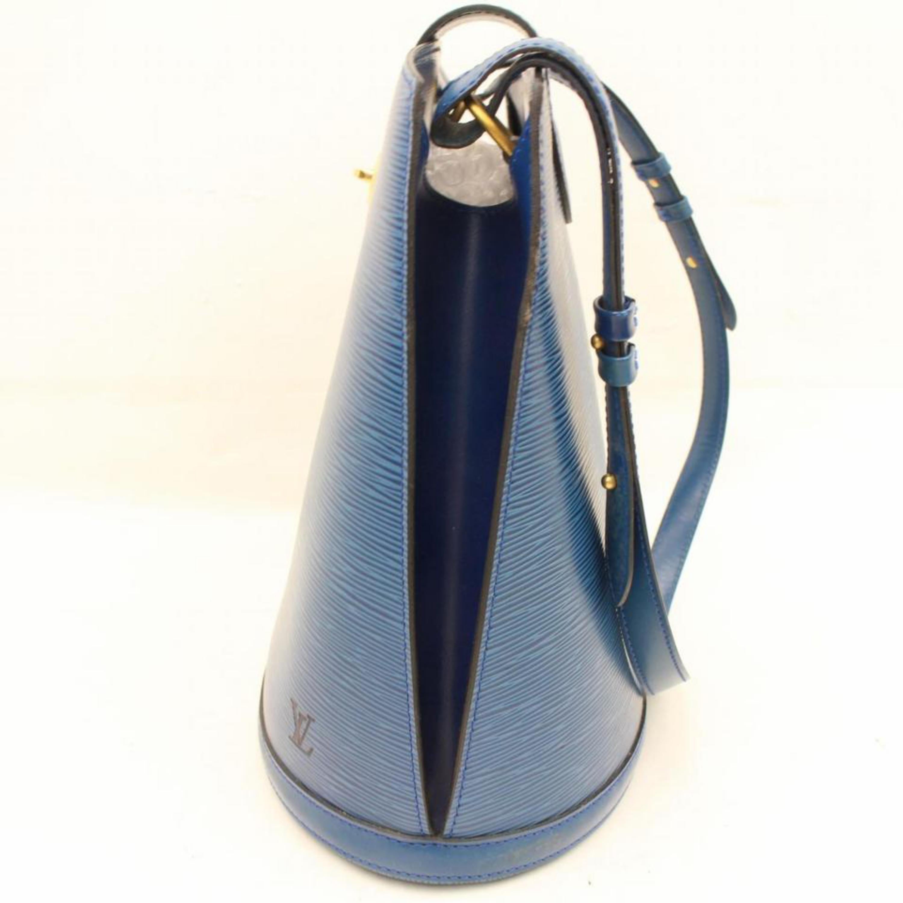 Louis Vuitton Cluny Epi 865824 Blue Leather Shoulder Bag For Sale 5