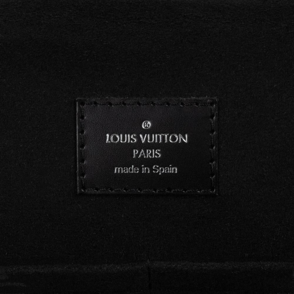 LOUIS VUITTON, Cluny in black épi leather For Sale 2