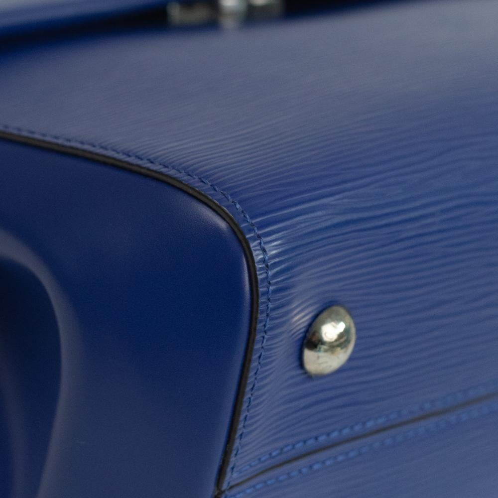 LOUIS VUITTON, Cluny in blue épi leather For Sale 10