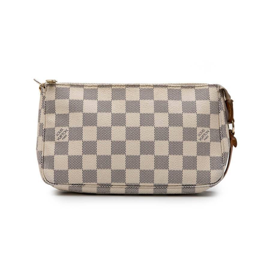 Beige LOUIS VUITTON Clutch in Azur Checkered Canvas and Natural Cow Leather 