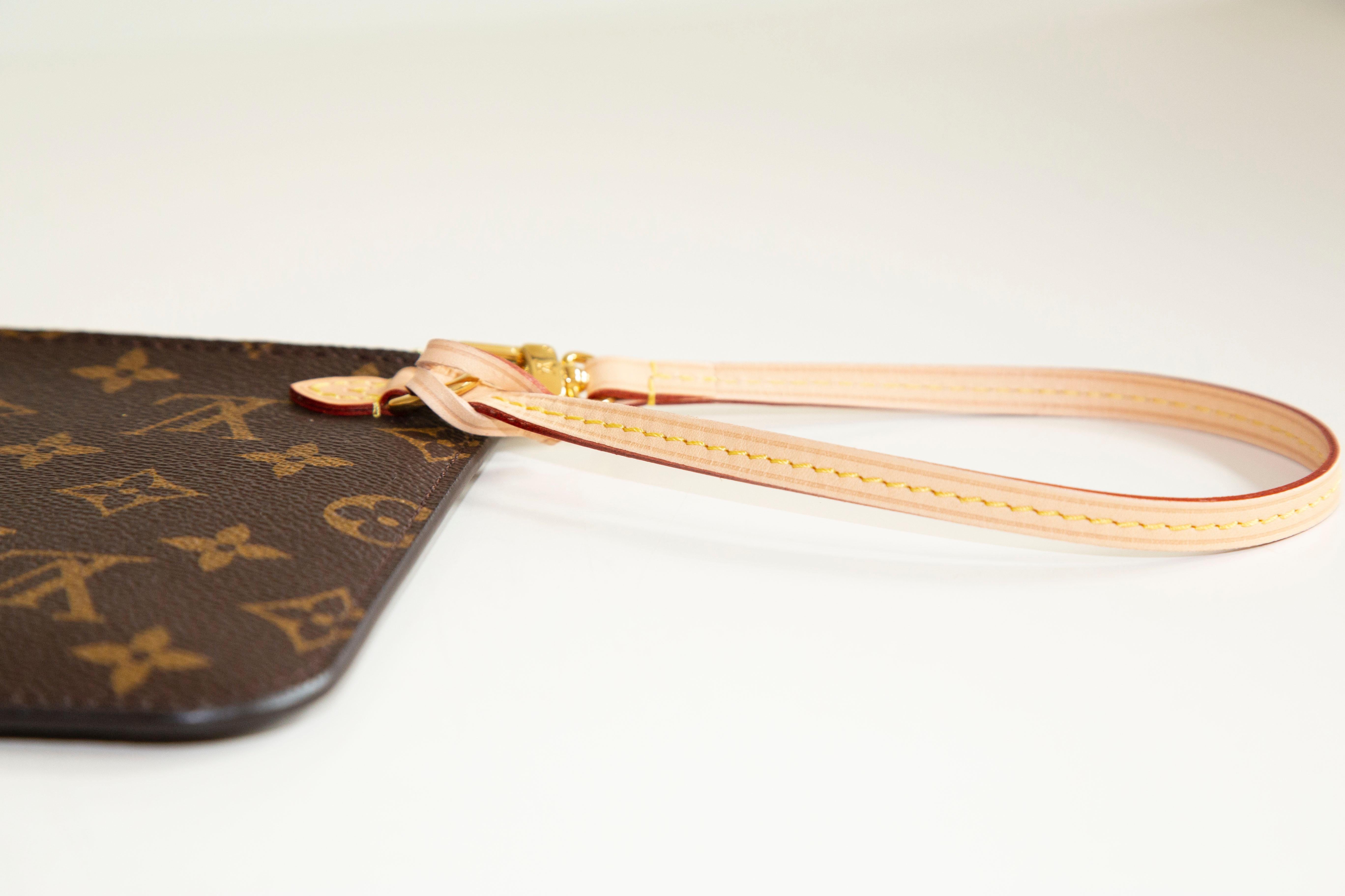 Louis Vuitton Clutch Neverfull Brown Monogram Vinyl Coated Canvas In New Condition In Arnhem, NL