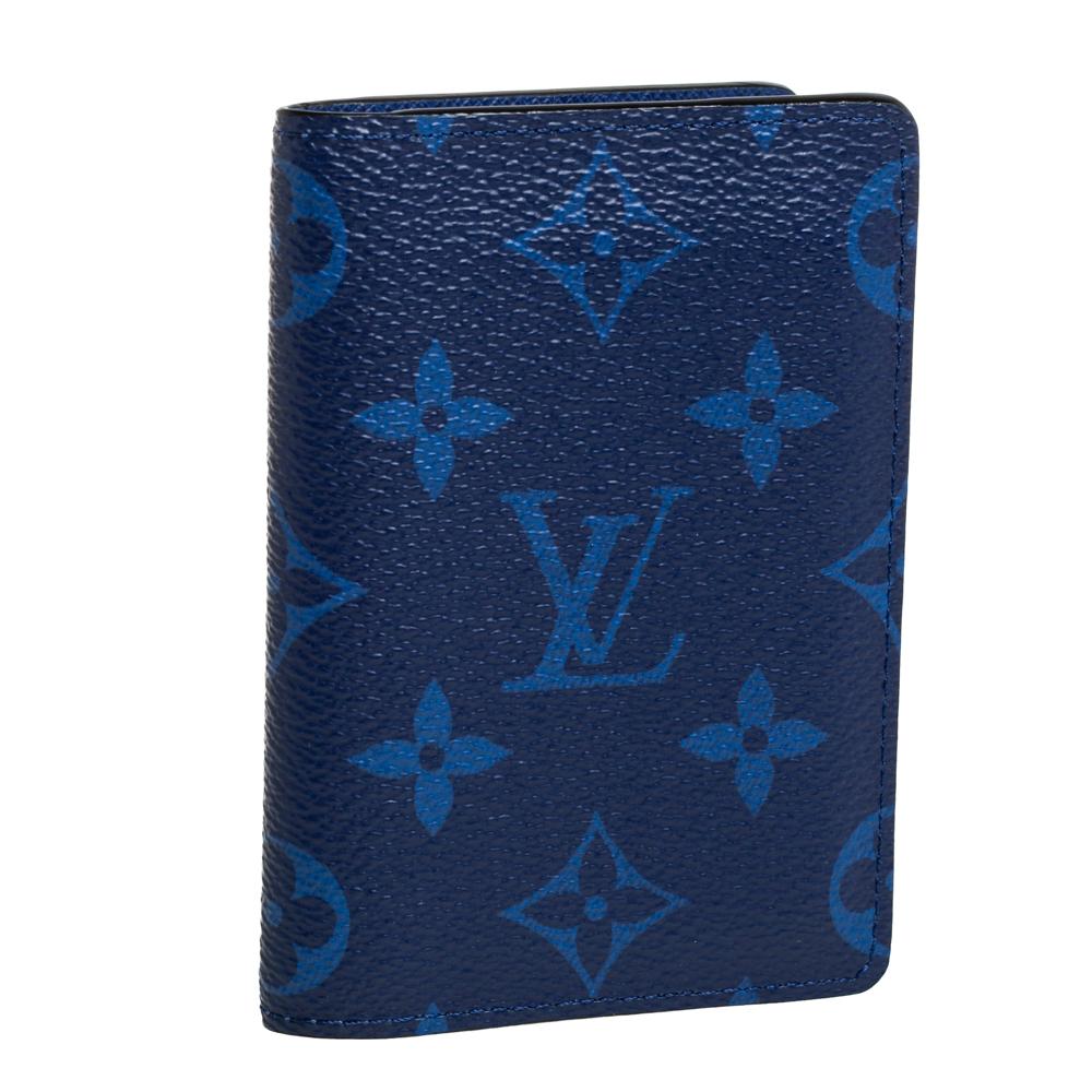 This pocket organizer from Louis Vuitton brings along a touch of luxury and immense style. It comes crafted from cobalt Taïgarama Monogram coated canvas and is designed like a bifold. It is equipped with pockets and multiple slots so you can neatly