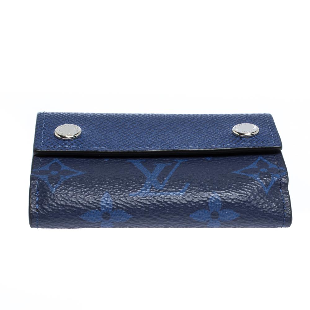 Louis Vuitton Cobalt Monogram Taigarama Discovery Compact Wallet In Good Condition In Dubai, Al Qouz 2