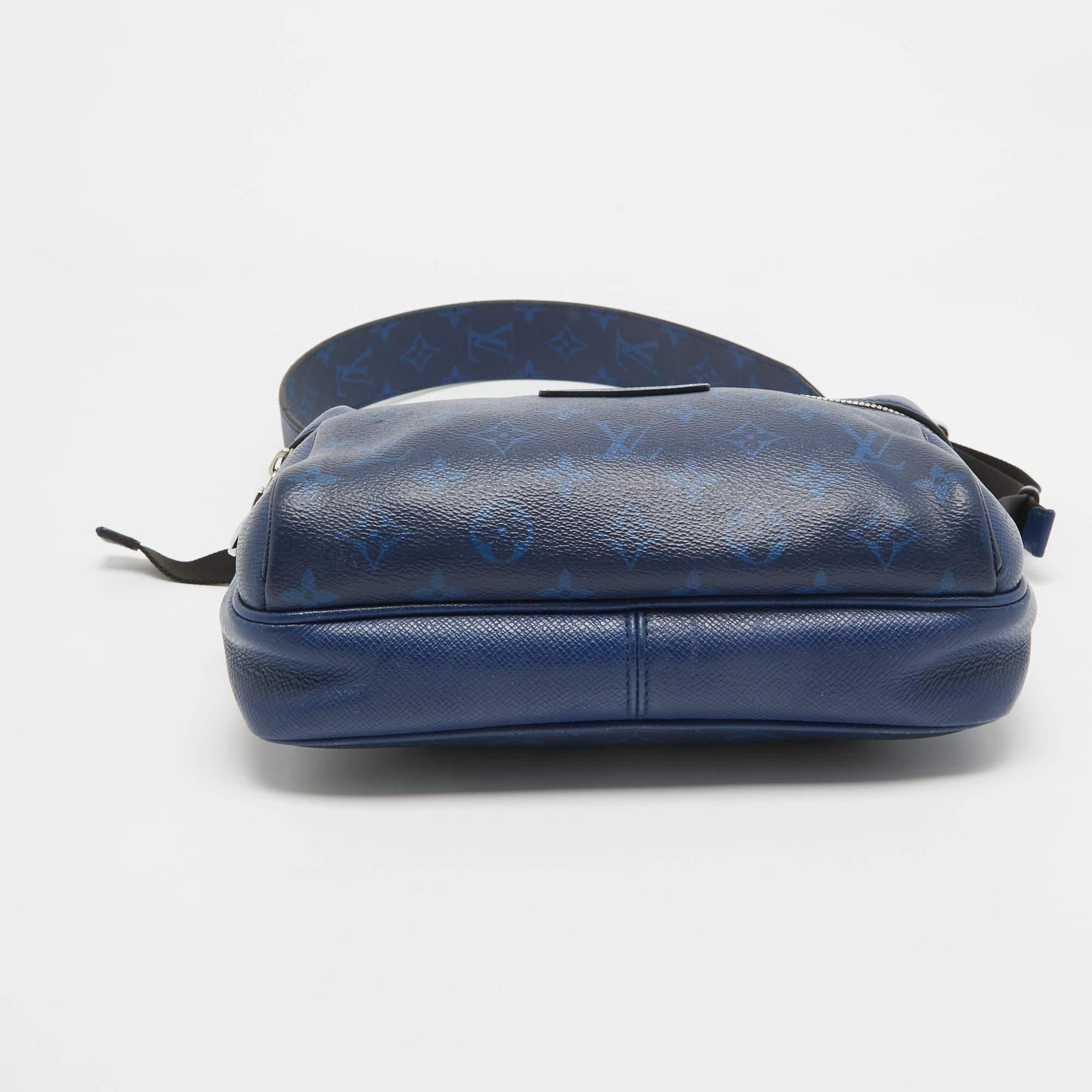 Louis Vuitton Cobalt Taigarama Outdoor Messenger Bag 2