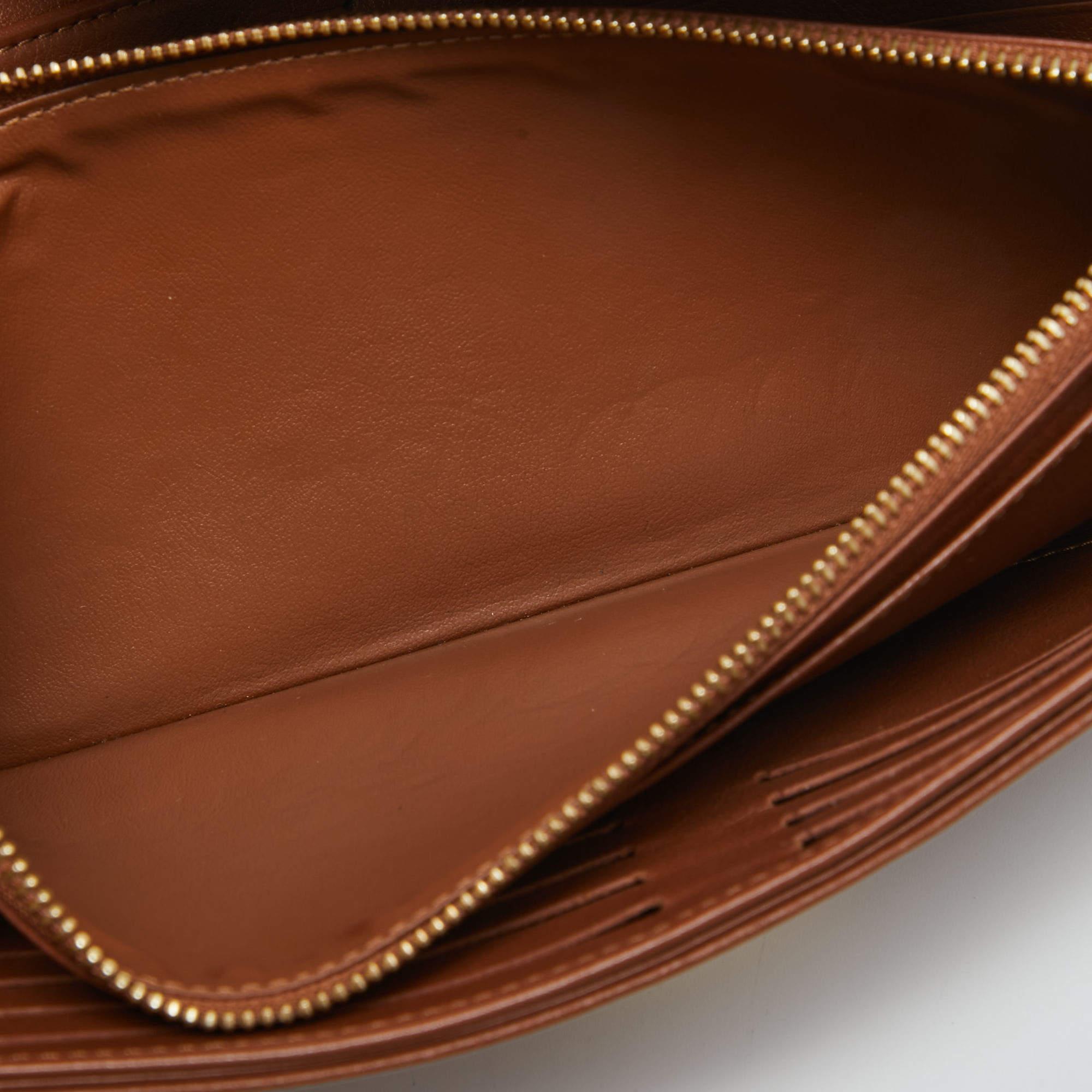 Cognacfarbene Monogramm Mahina Leder-Amelia-Brieftasche von Louis Vuitton aus Leder im Angebot 6