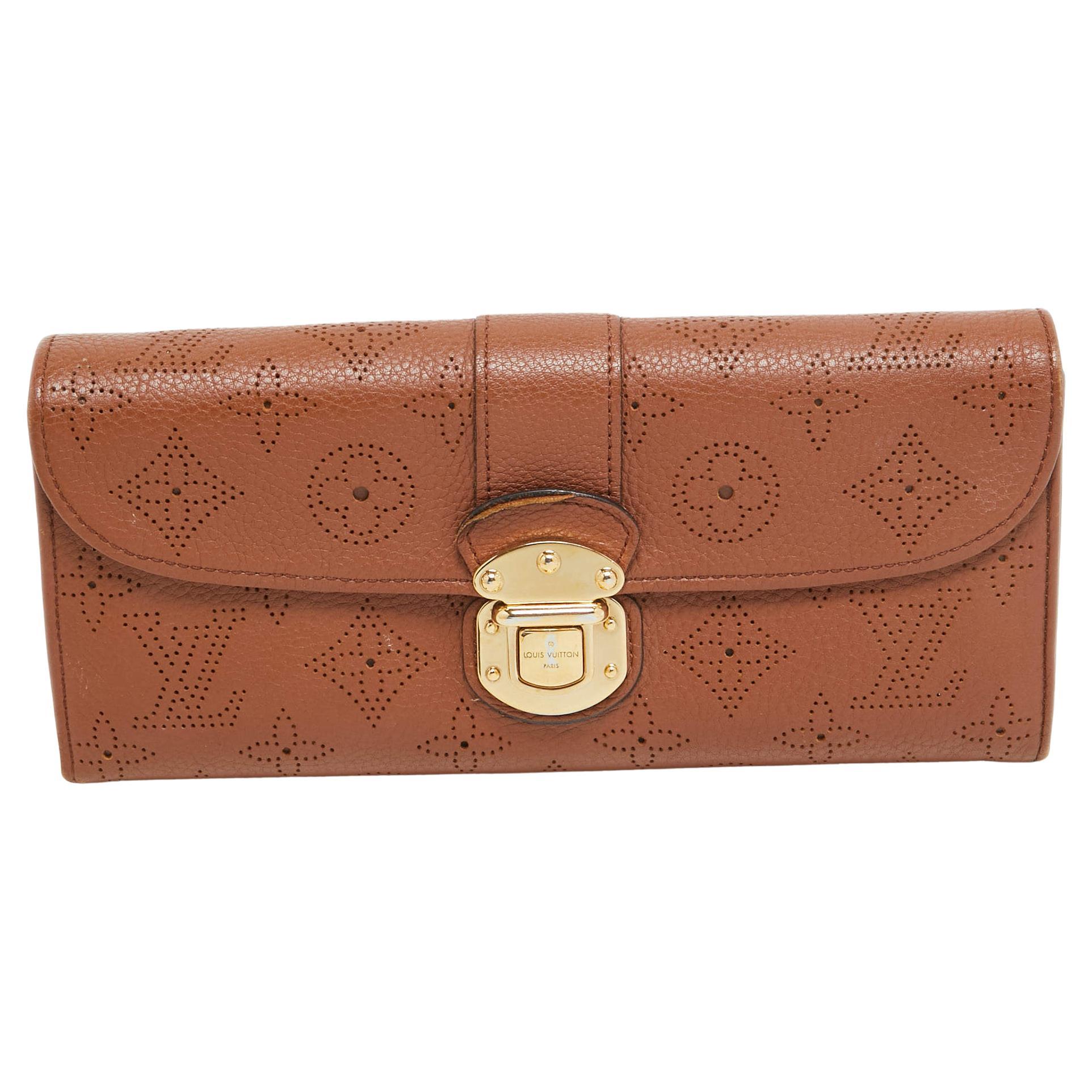 Cognacfarbene Monogramm Mahina Leder-Amelia-Brieftasche von Louis Vuitton aus Leder im Angebot