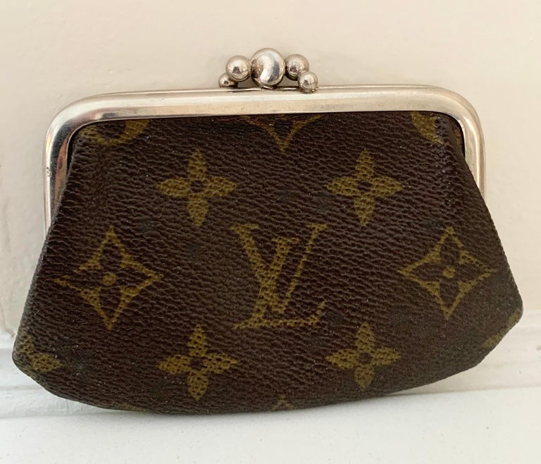 VINTAGE | Genuine Louis Vuitton Kiss Lock Cosmetic Purse | Rare | LV  Lipstick Bag