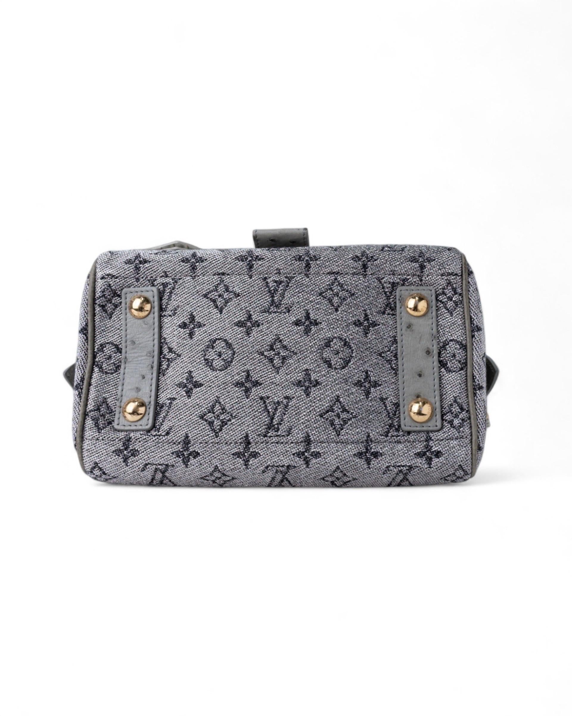 Louis Vuitton Comédie Carousel L.E. Top Handle Bag For Sale 6