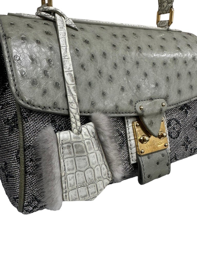 LOUIS VUITTON Handbag ostrich comedie Carrousel-collector item