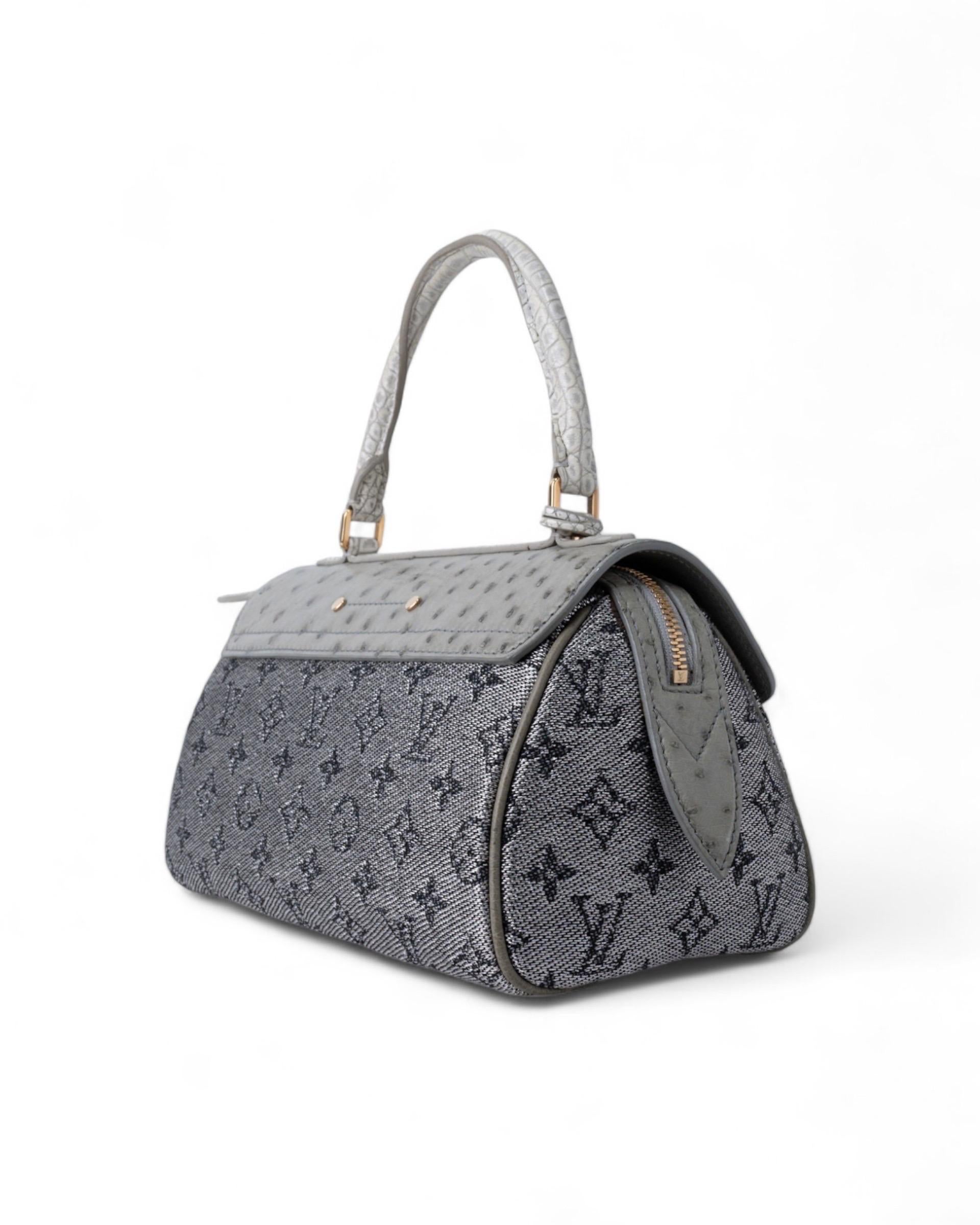 Women's Louis Vuitton Comédie Carousel L.E. Top Handle Bag For Sale
