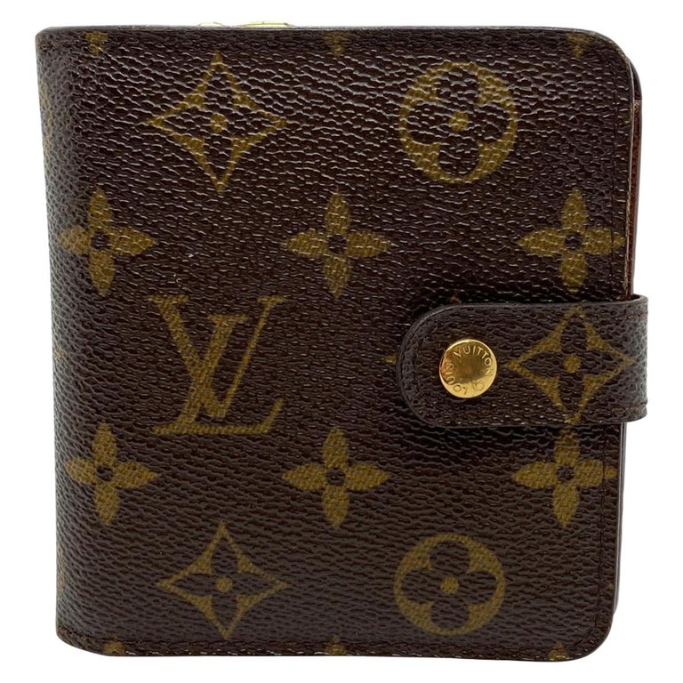 Louis Vuitton Compact Zip Monogram PM French Wallet, Spain 2005. For Sale at 1stDibs