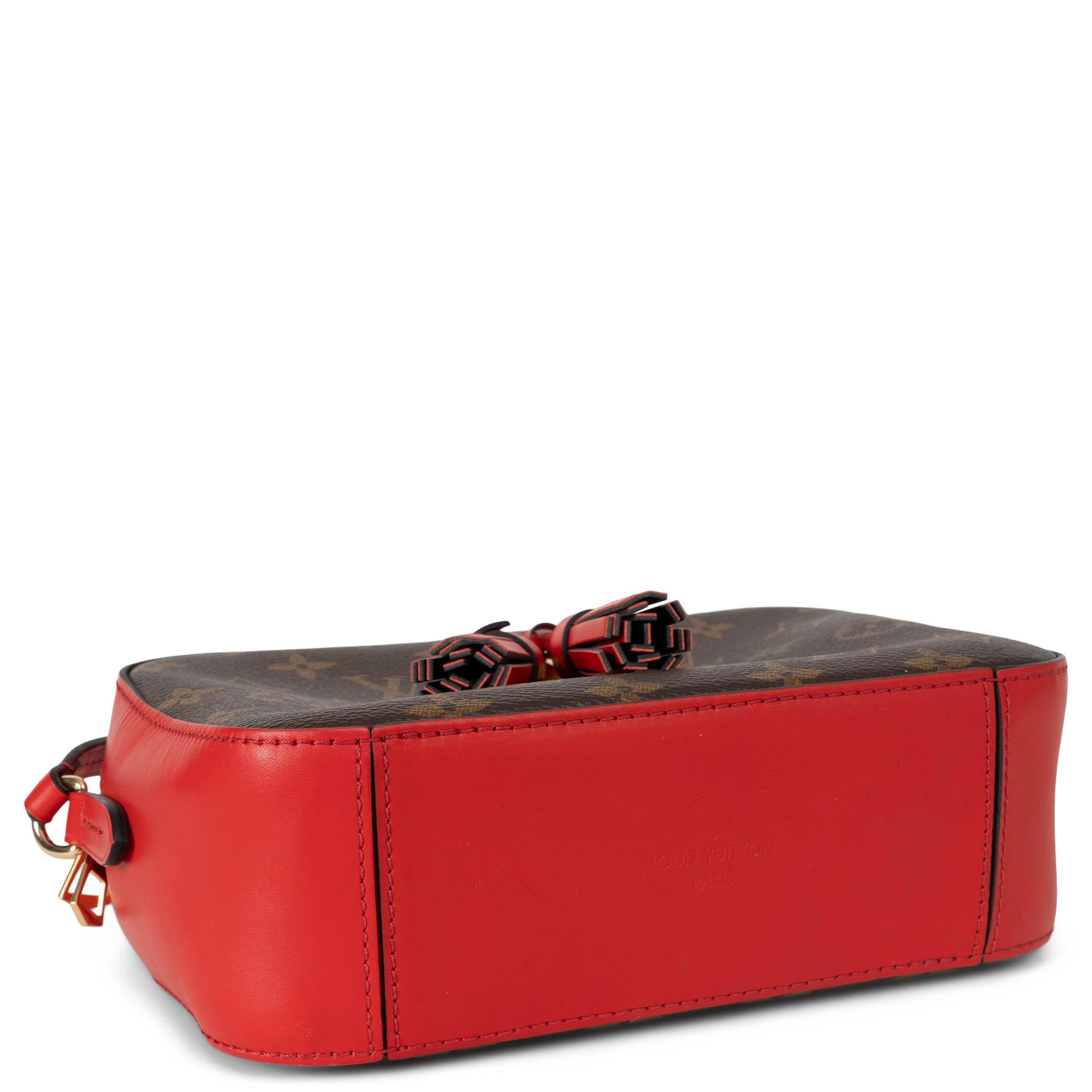 LOUIS VUITTON Coquelicot red Monogram Canvas SAINTONGE Crossbody Bag In Excellent Condition For Sale In Zürich, CH