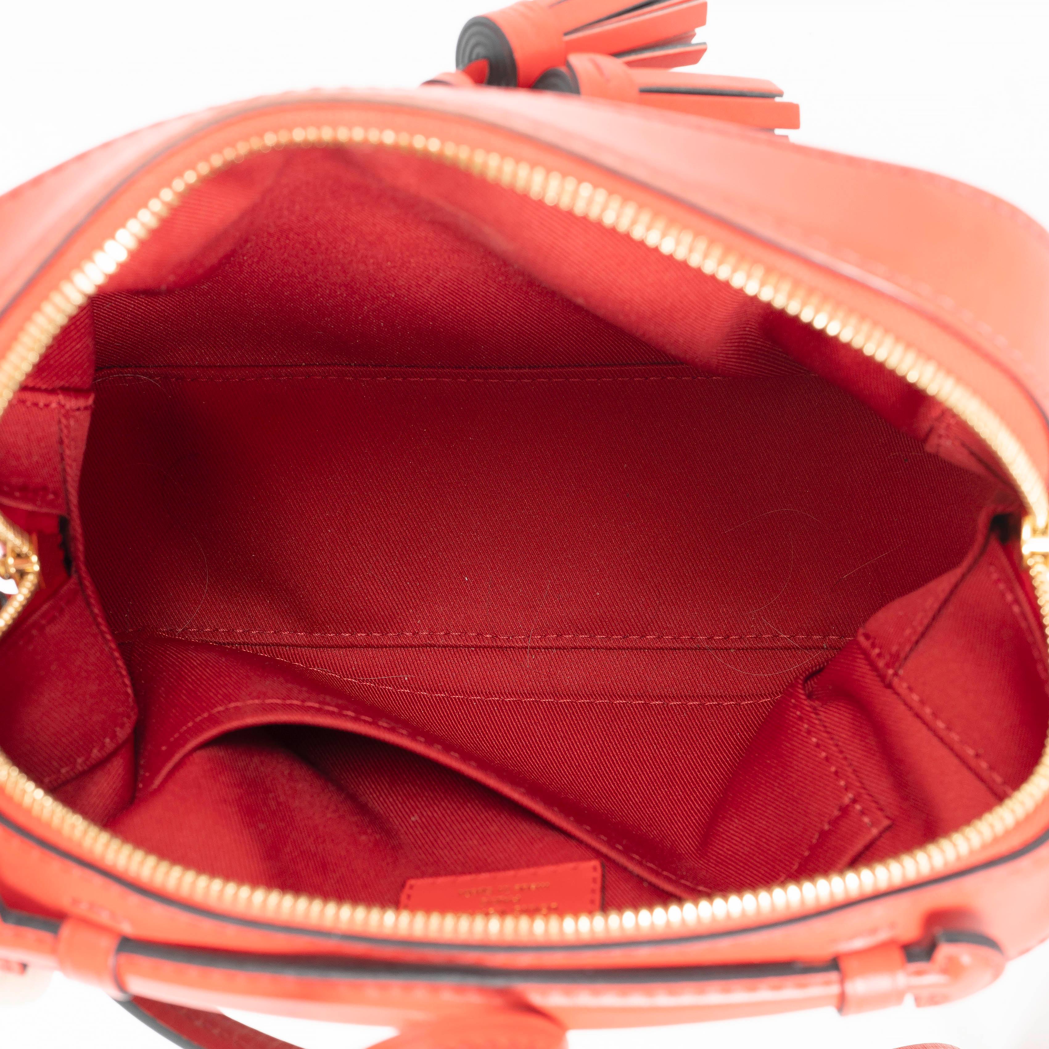 Women's LOUIS VUITTON Coquelicot red Monogram Canvas SAINTONGE Crossbody Bag For Sale
