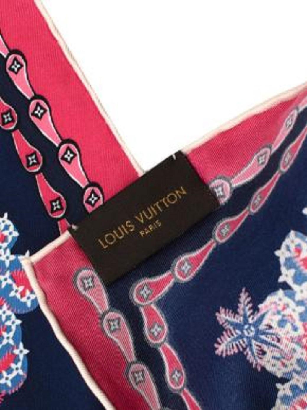 Louis Vuitton Coral & navy patterned silk twill square scarf 90 For Sale 1