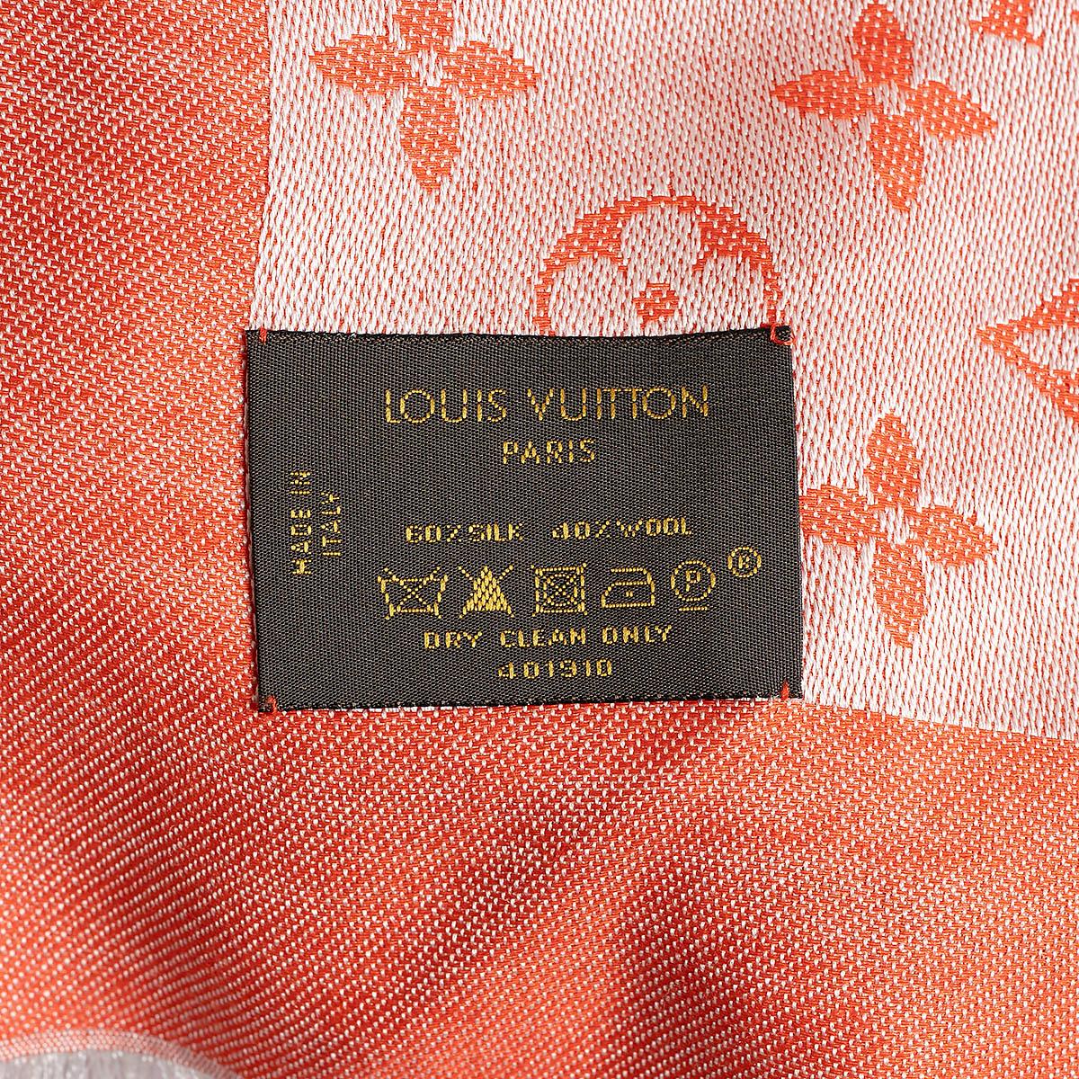 LOUIS VUITTON coral silk & wool MONOGRAM NEO DENIM Shawl Scarf In Excellent Condition For Sale In Zürich, CH