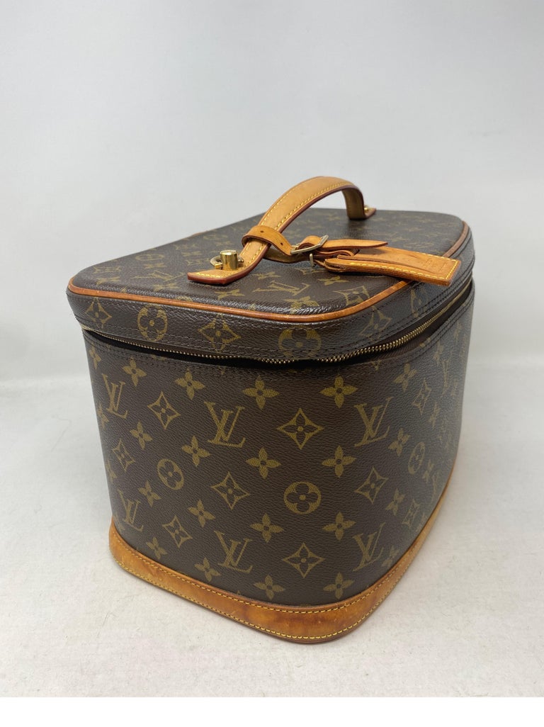 Louis Vuitton Makeup Bag Vintage - For Sale on 1stDibs