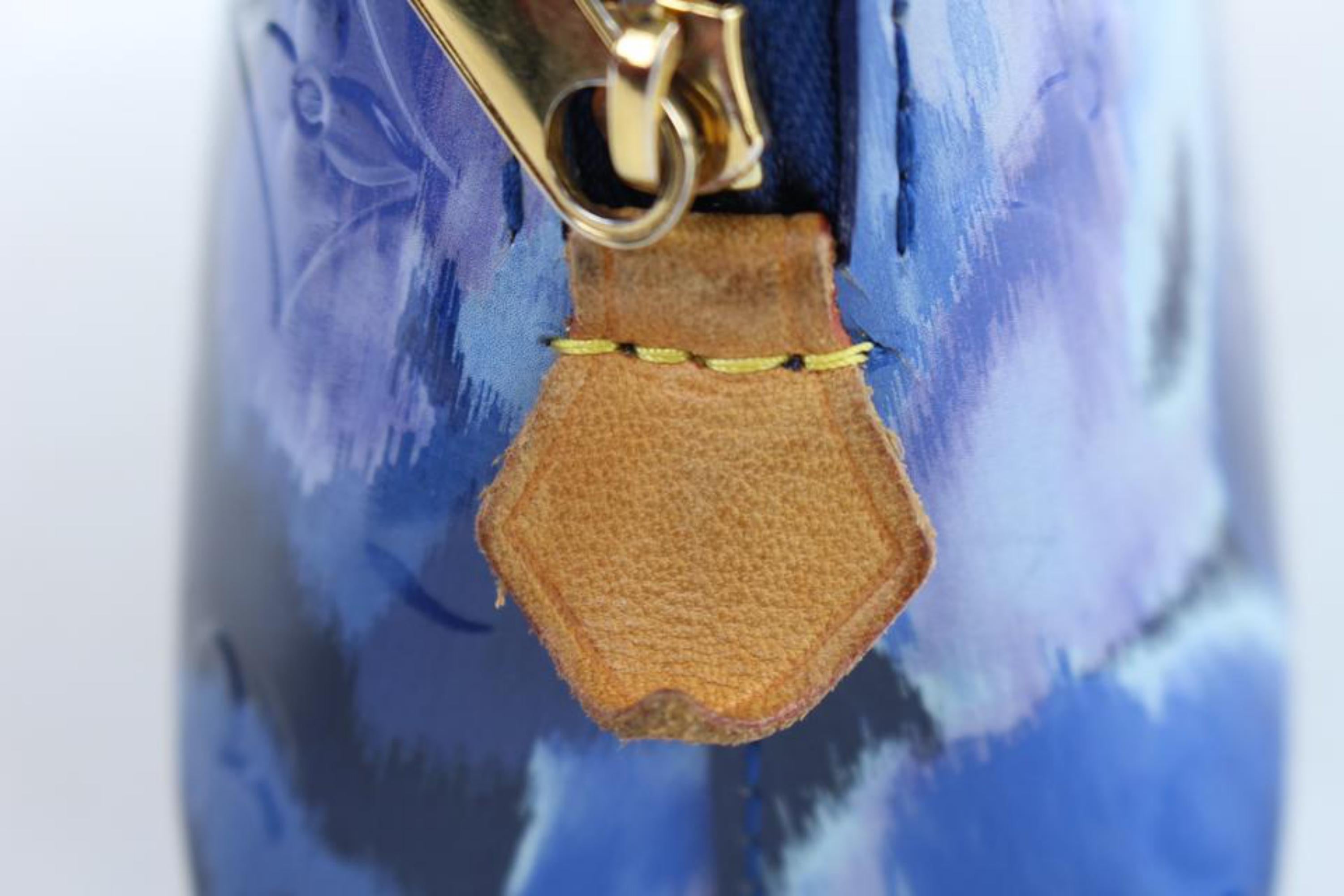 Louis Vuitton Cosmetic Pouch Grand Bleu Vernis Ikat 222954 Blue Patent Leather  For Sale 3