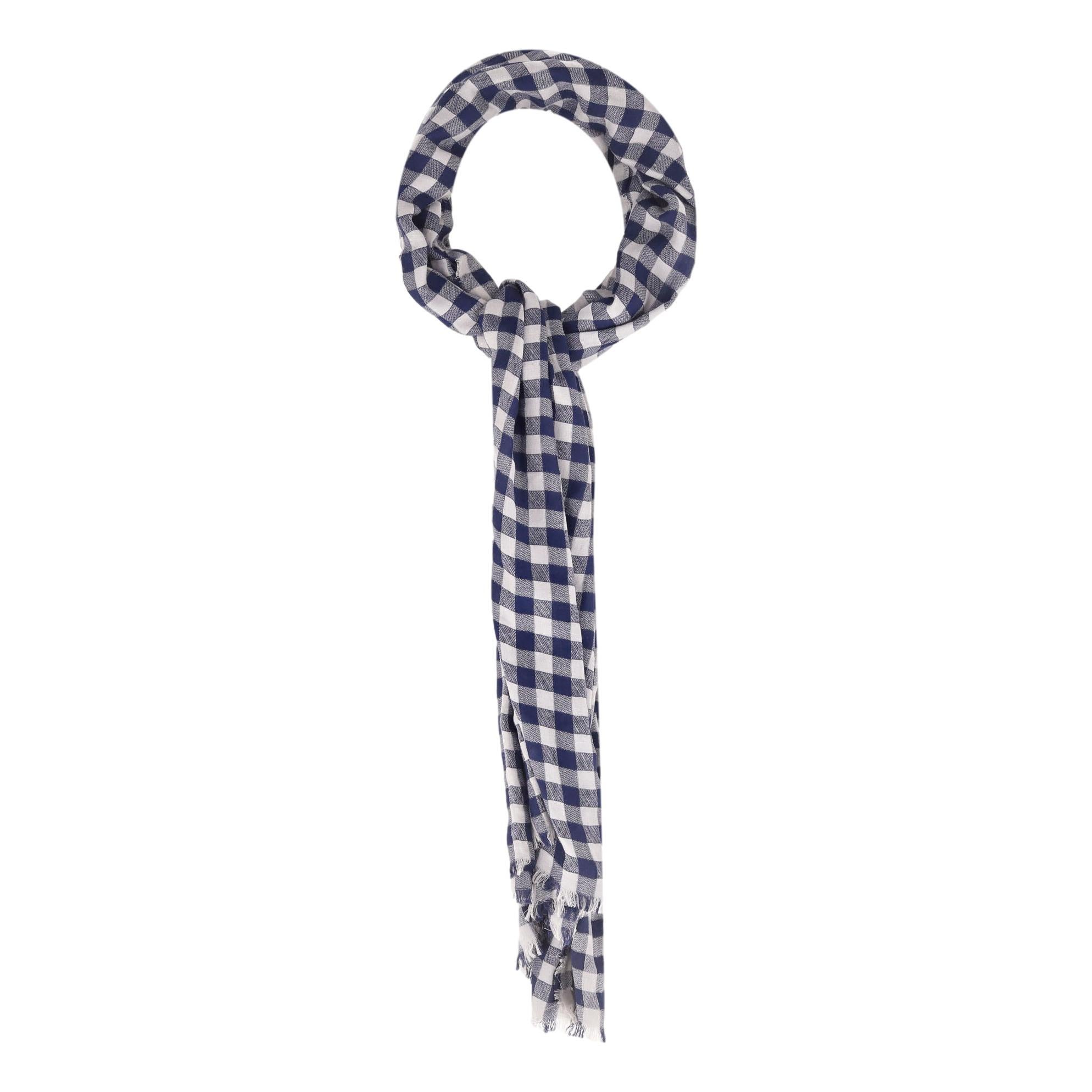 Louis Vuitton Cotton Gingham Check Shawl Scarf

Blue and white check pattern scarf fully crafted from cotton.

Featuring 'Louis Vuitton' signature embroidery in the corner and fringed edges.

Rrp Approx. £450

Size – 185cm x 65cm

Condition – Good
