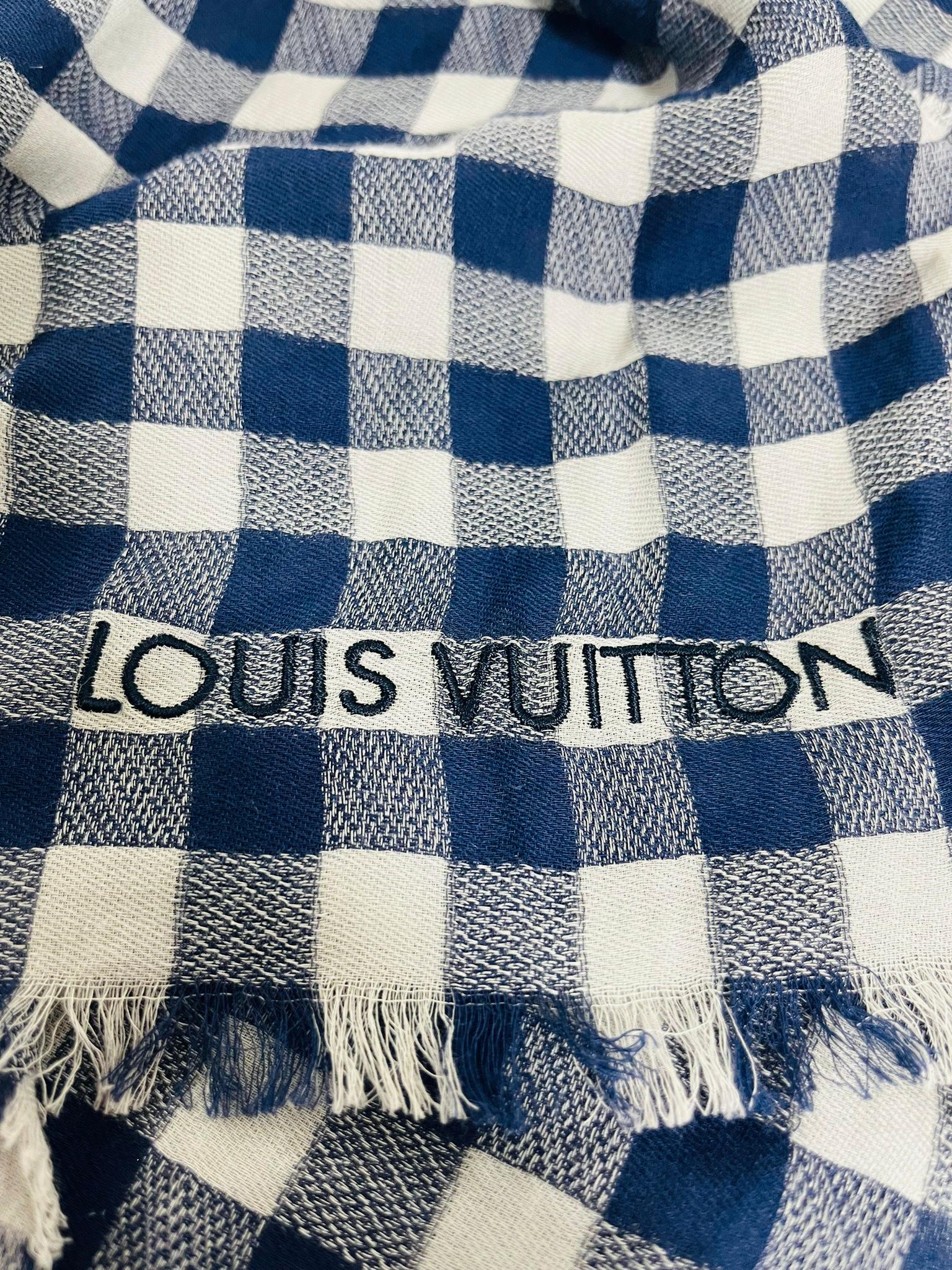 Louis Vuitton Cotton Gingham Shawl Scarf In Good Condition For Sale In London, GB