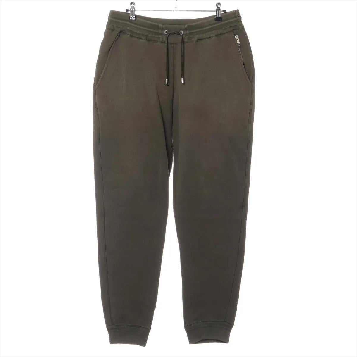 The Louis Vuitton Cotton Sweatpants in Khaki are a stylish blend of comfort and luxury, crafted from soft cotton for a relaxed yet refined look. Designed with a tailored fit, they feature an elastic waistband with drawstring for adjustable comfort