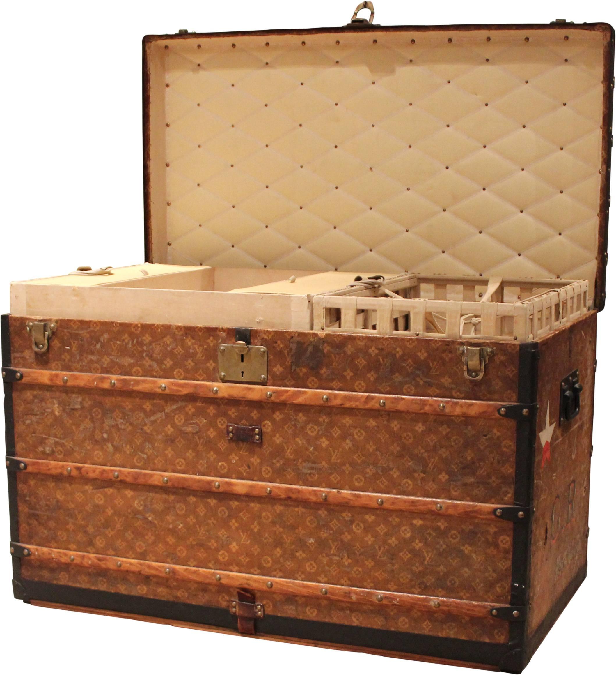 American Colonial Louis Vuitton Courier Trunk with GR Initials, circa 1920s For Sale