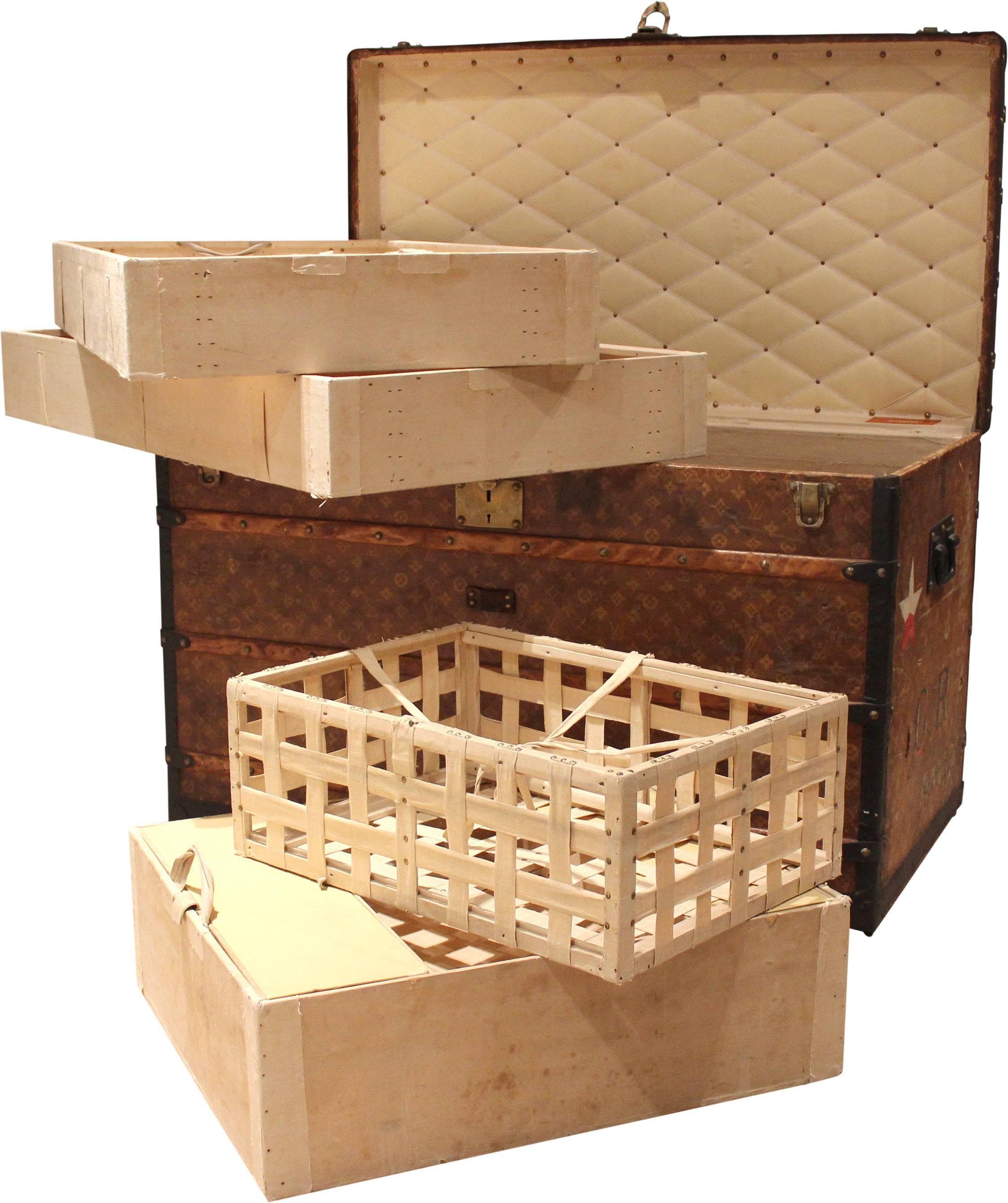 Louis Vuitton Courier Trunk with GR Initials, circa 1920s In Good Condition For Sale In Double Bay, NSW