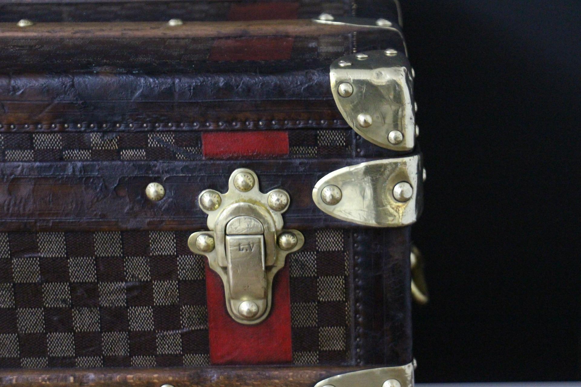 19th Century Louis Vuitton Courrier Trunk in Damier Canvas 100 cm, Vuitton Steamer Trunk For Sale