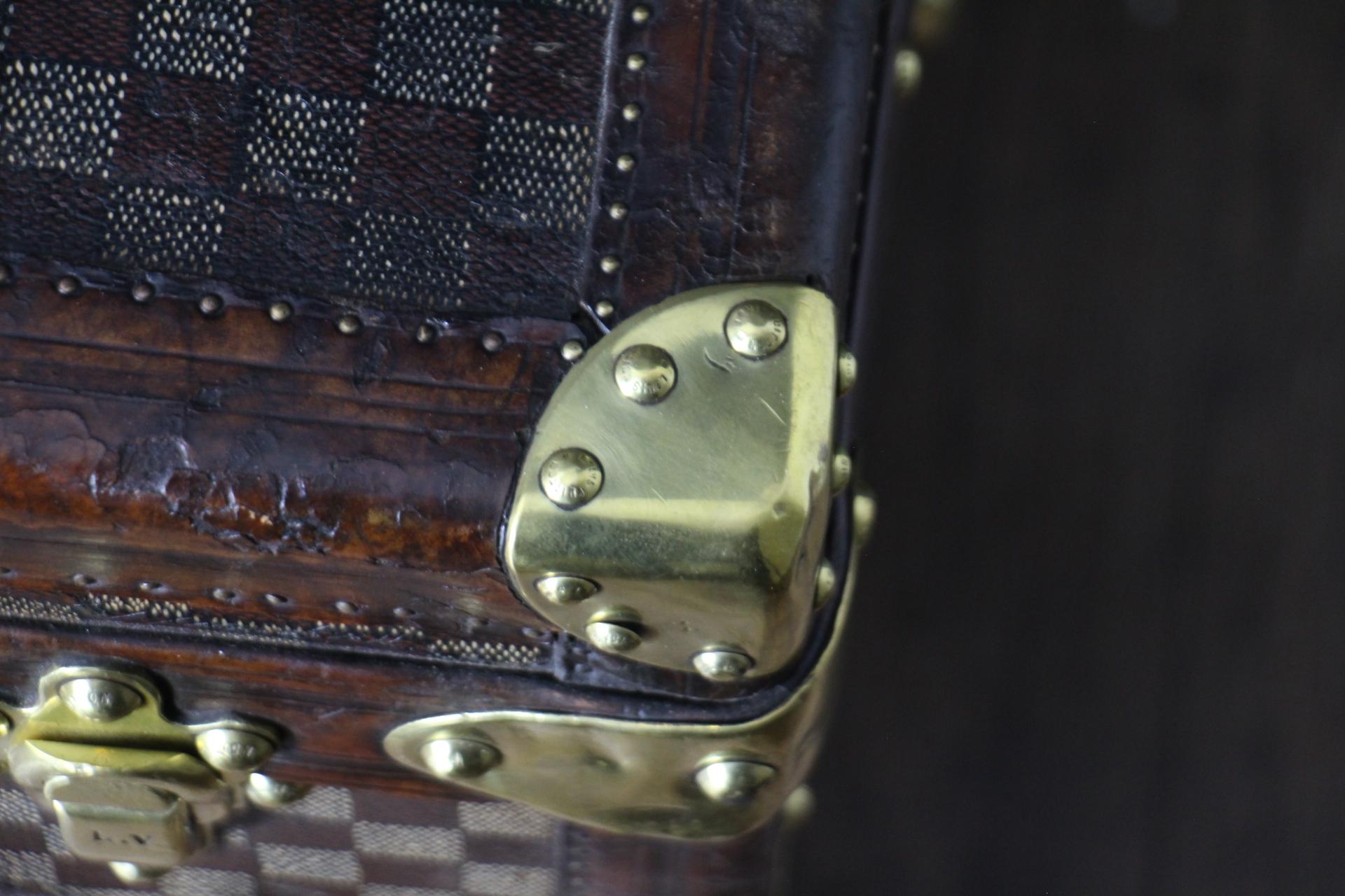 Louis Vuitton Courrier-Truhe aus Damier Canvas in Damier 90 cm, Vuitton Dampfer-Truhe im Angebot 13
