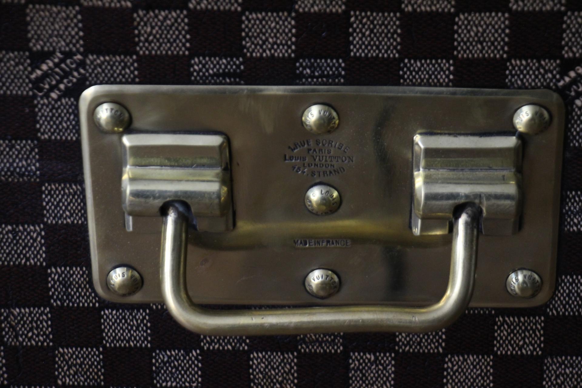 Louis Vuitton Courrier-Truhe aus Damier Canvas in Damier 90 cm, Vuitton Dampfer-Truhe im Angebot 1