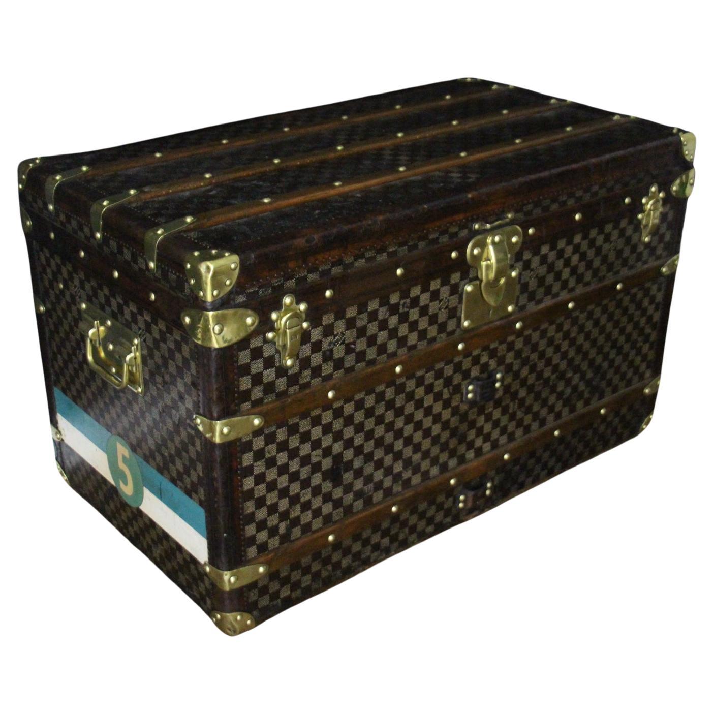 Louis Vuitton Courrier Trunk in Damier Canvas 90 cm, Vuitton Steamer Trunk
