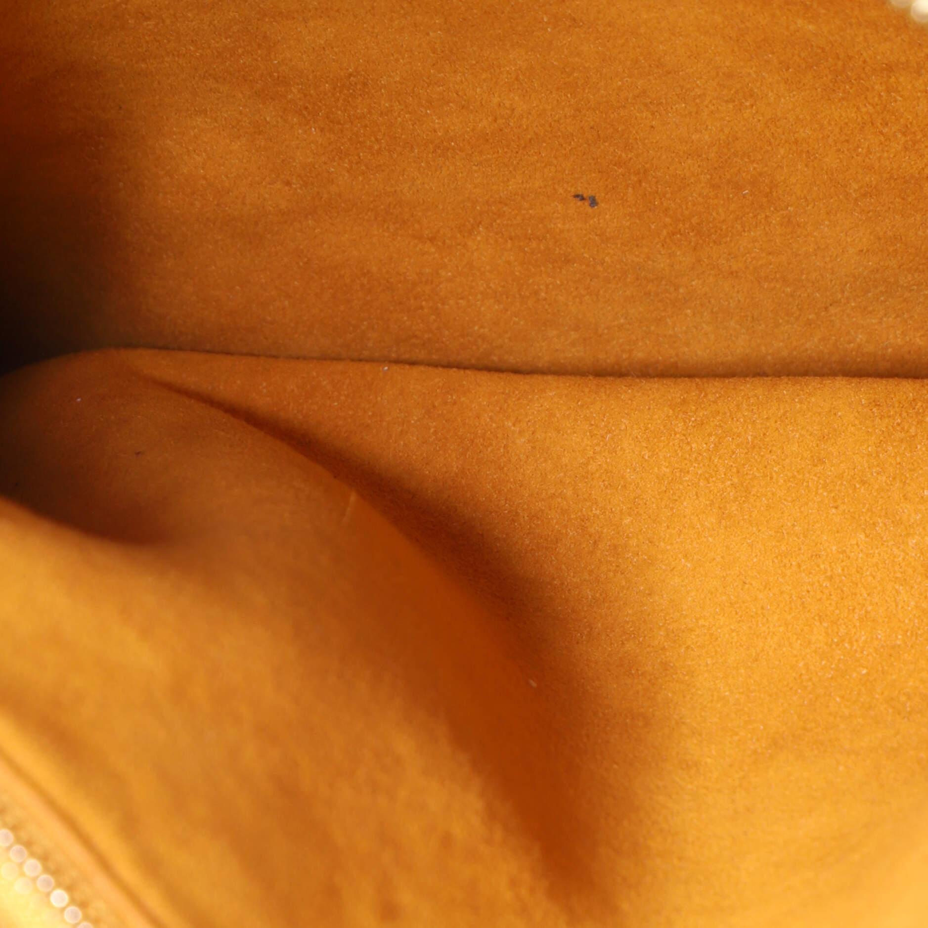 Women's or Men's Louis Vuitton Coussin Bag Monogram Embossed Lambskin MM