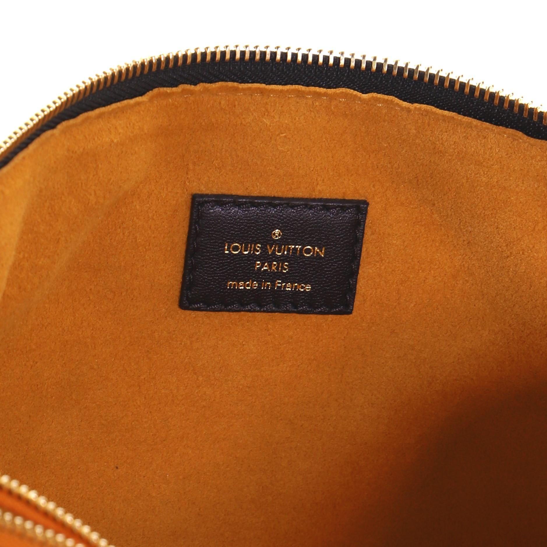 Louis Vuitton Coussin Bag Monogram Embossed Lambskin MM 3