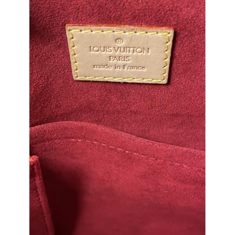 Louis Vuitton Coussin handbag In Excellent Condition For Sale In Capri, IT