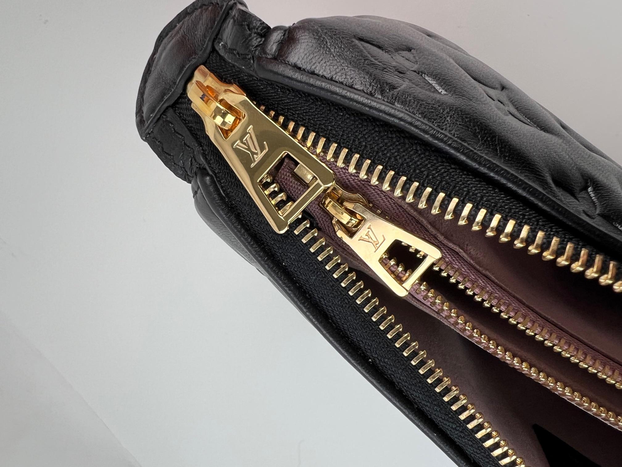 Louis Vuitton Coussin PM Black Lambskin Leather Shoulder Crossbody Bag 4